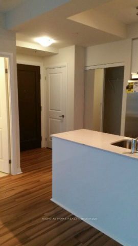 55 Eglinton Avenue W 1101, Mississauga, ON L5R 0E4 photo 2