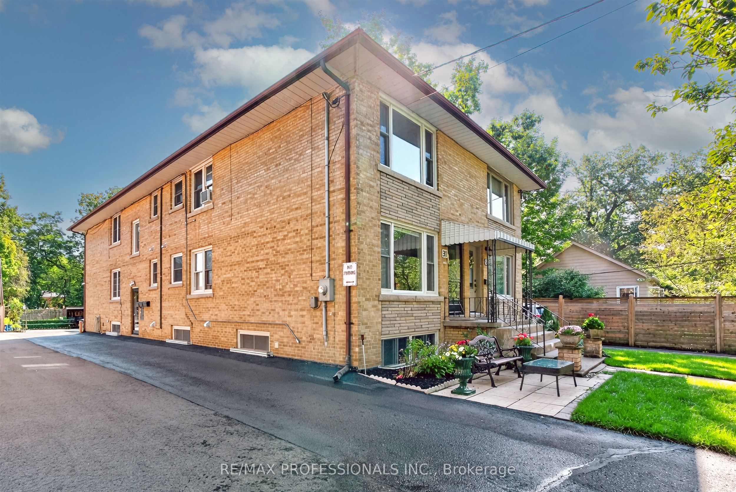 31 Long Branch Avenue, Toronto, ON M8W 3H8 photo 5