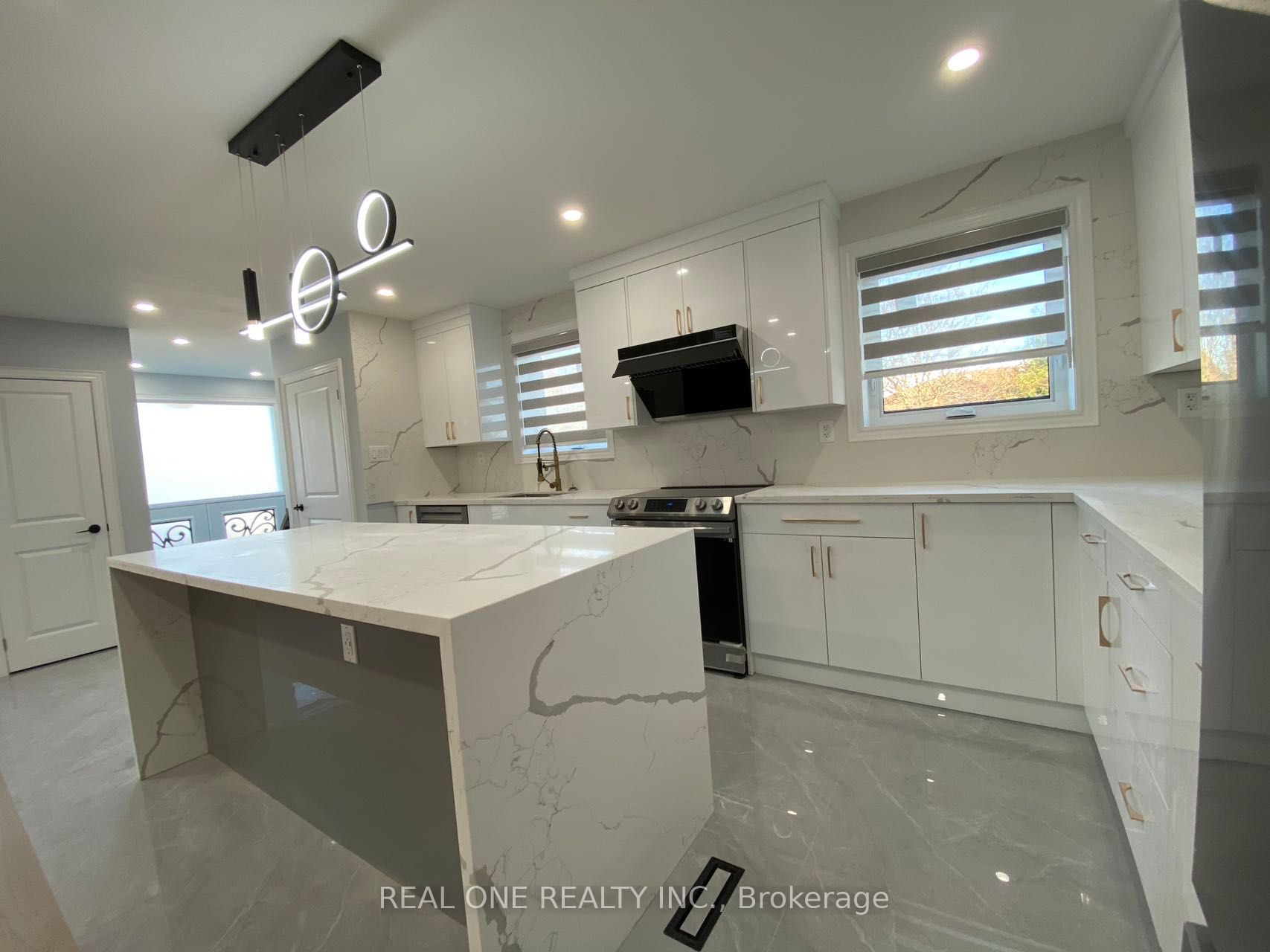 1186 Shadeland Drive ROOM U2, Mississauga, ON L5C 1P4 photo 5