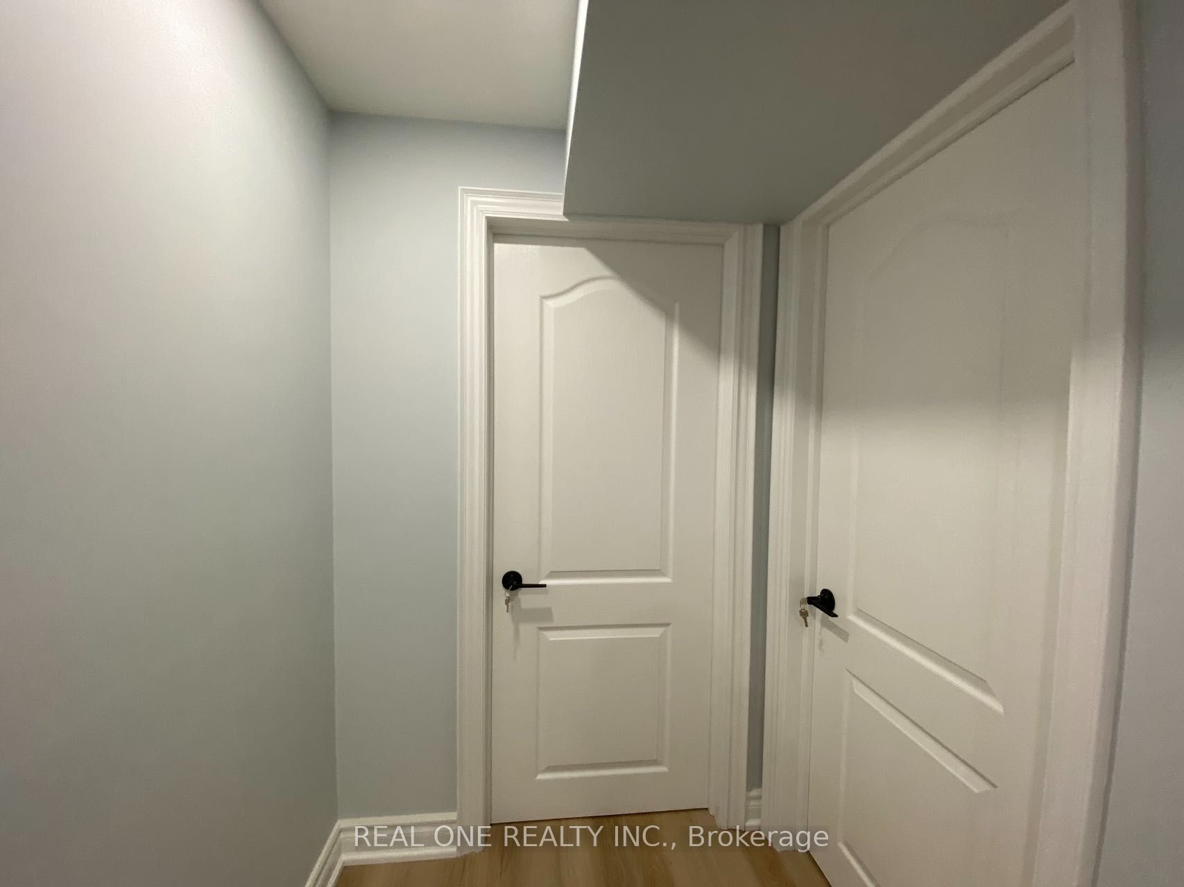 1186 Shadeland Drive ROOM L1, Mississauga, ON L5C 1P4 photo 4