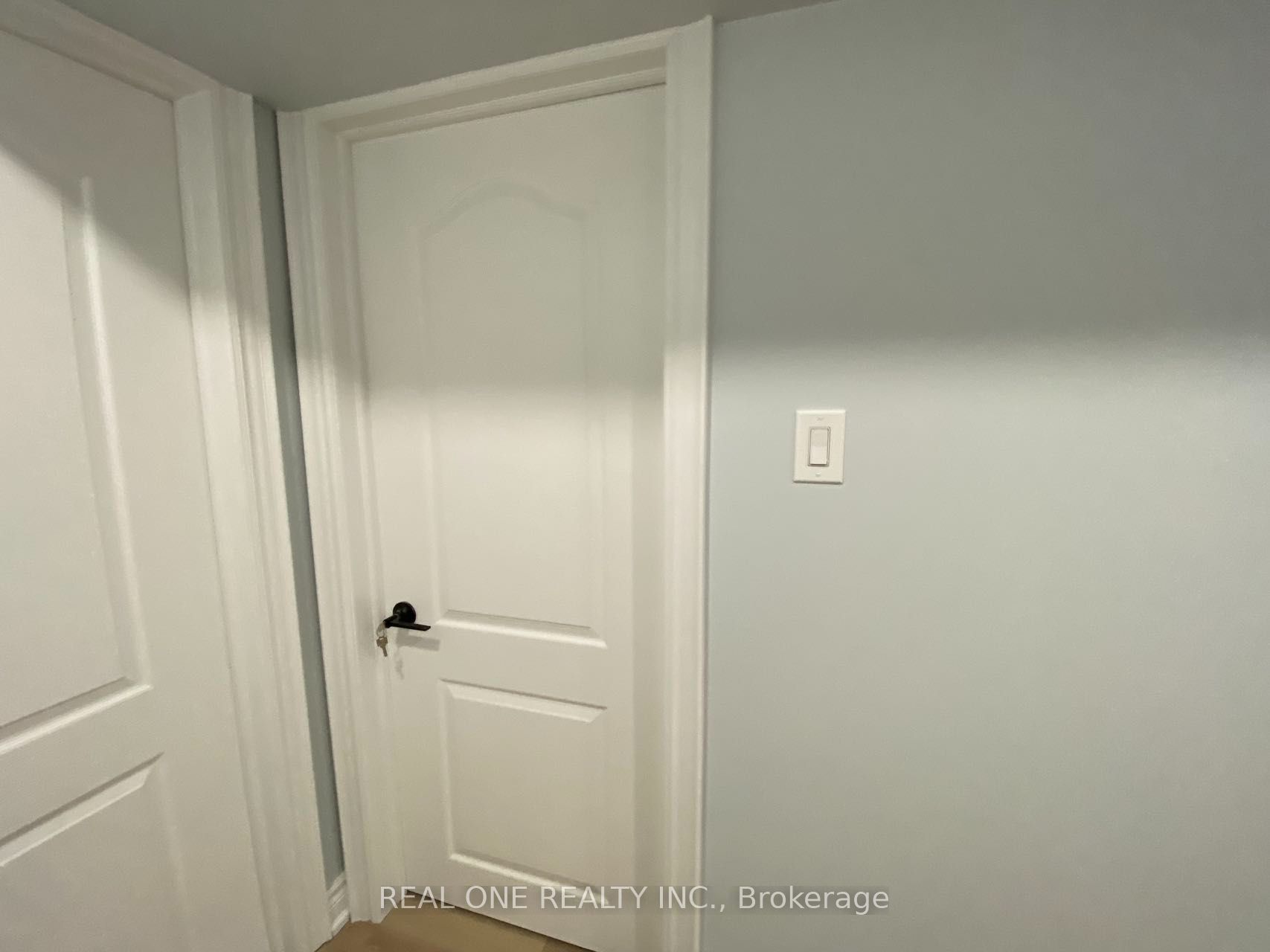 1186 Shadeland Drive, Mississauga, ON L5C 1P4 photo 4