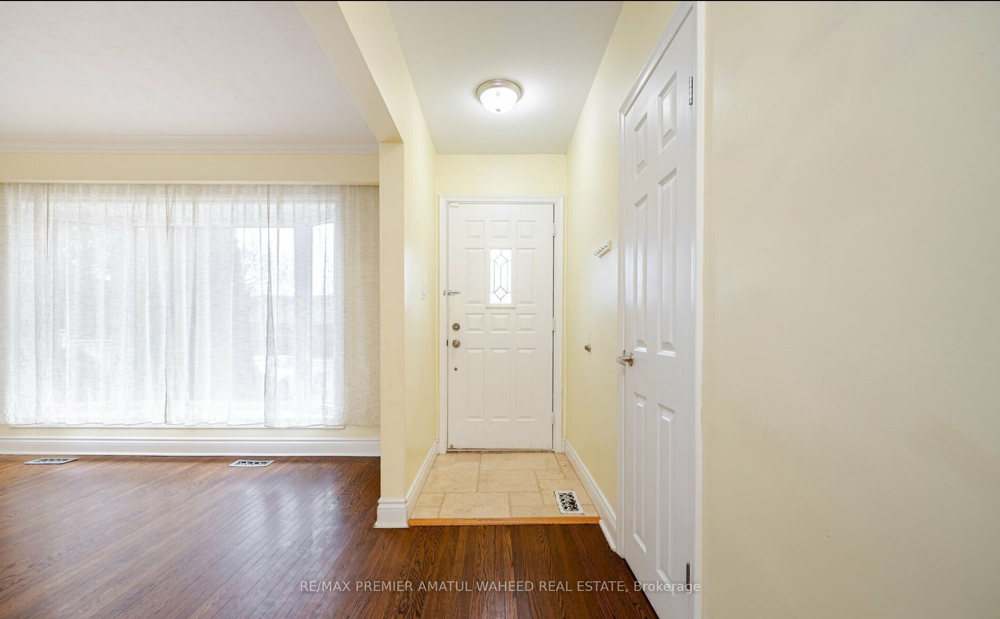 2036 Constance Drive, Oakville, ON L6J 2V5 photo 4