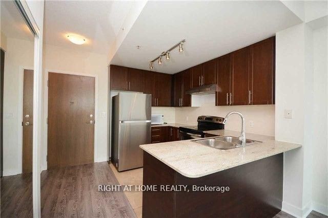 3985 Grand Park Drive 1610, Mississauga, ON L5B 0H8 photo 4