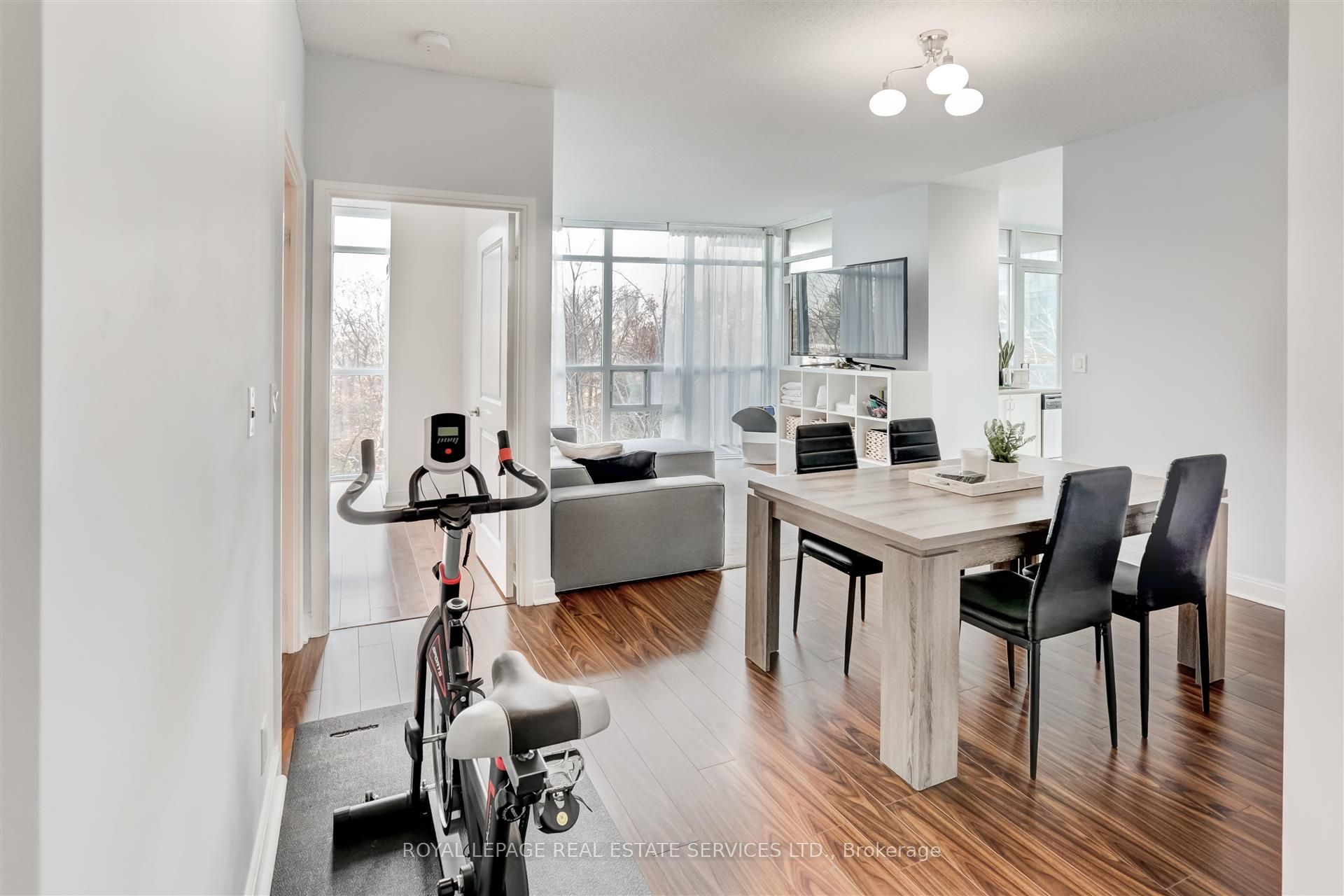 80 Absolute Avenue 303, Mississauga, ON L4Z 0A5 photo 3