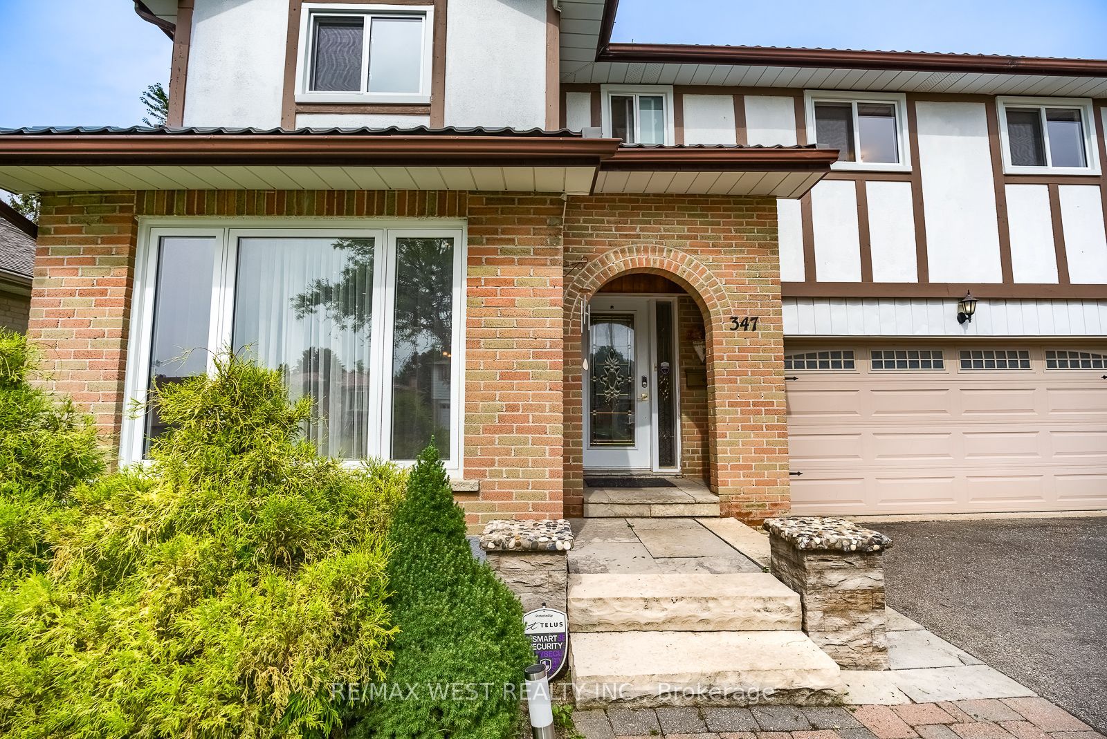 347 Karen Park Crescent, Mississauga, ON L5A 3C8 photo 4