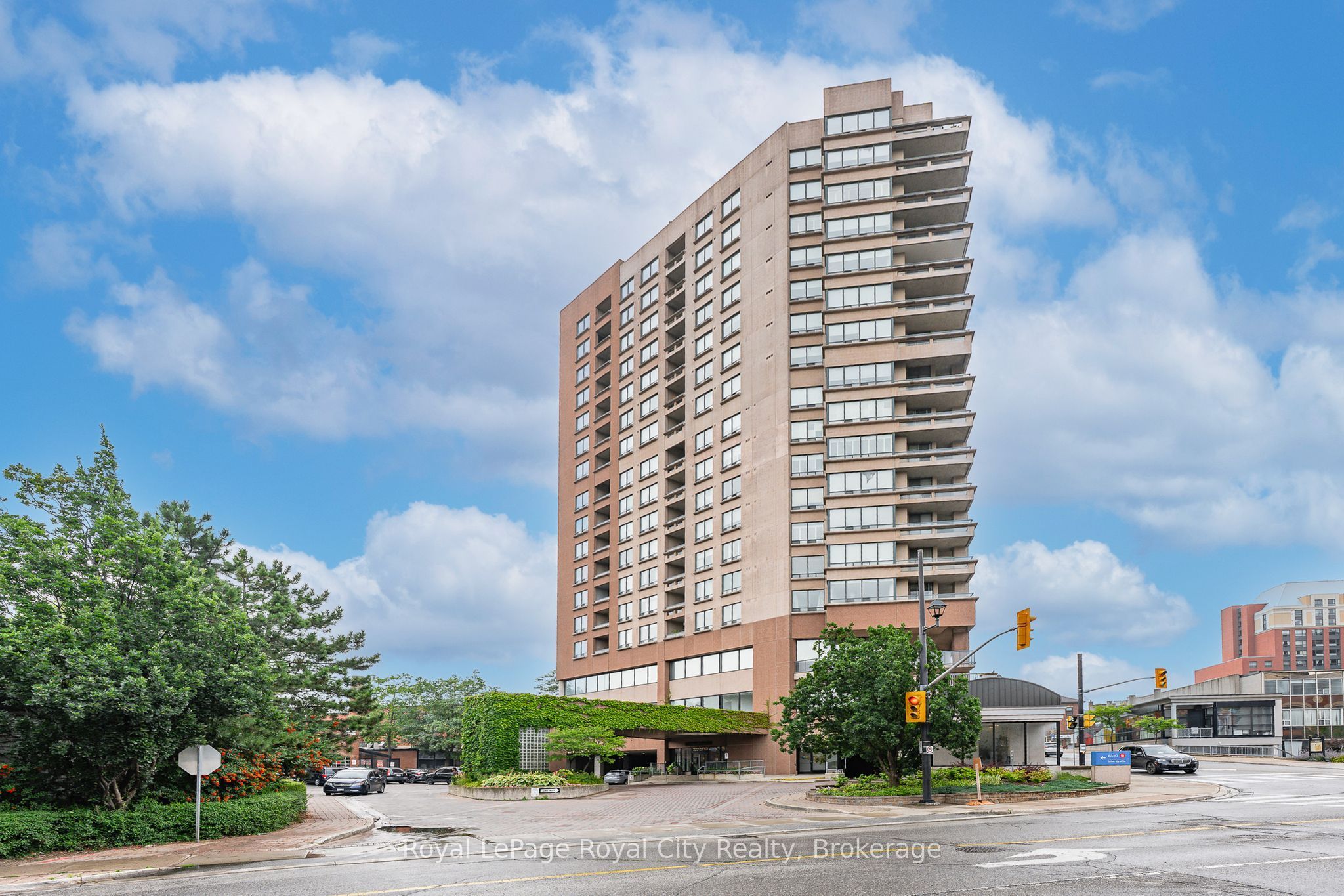 1 Belvedere Court 403, Brampton, ON L6V 4M6