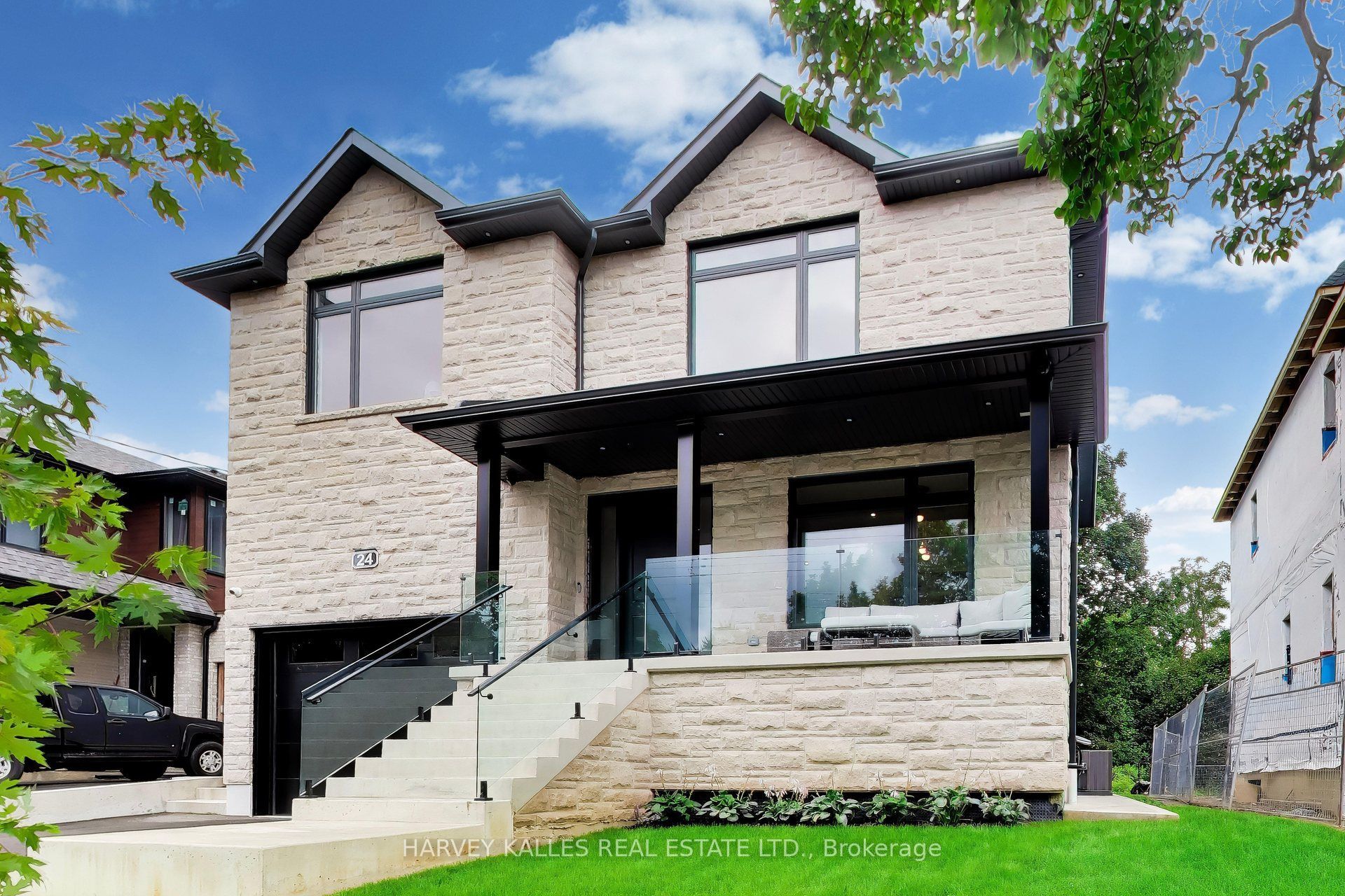 24 Ravenscrest Drive, Toronto, ON M9B 5M7
