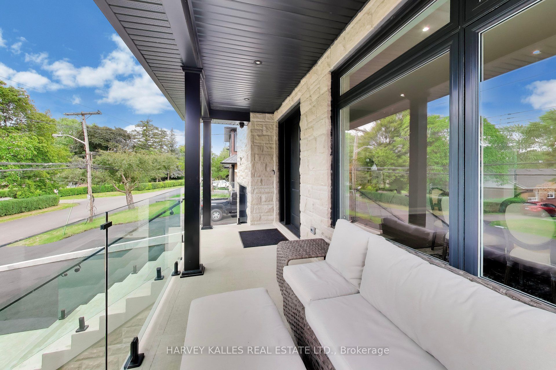 24 Ravenscrest Drive, Toronto, ON M9B 5M7 photo 3
