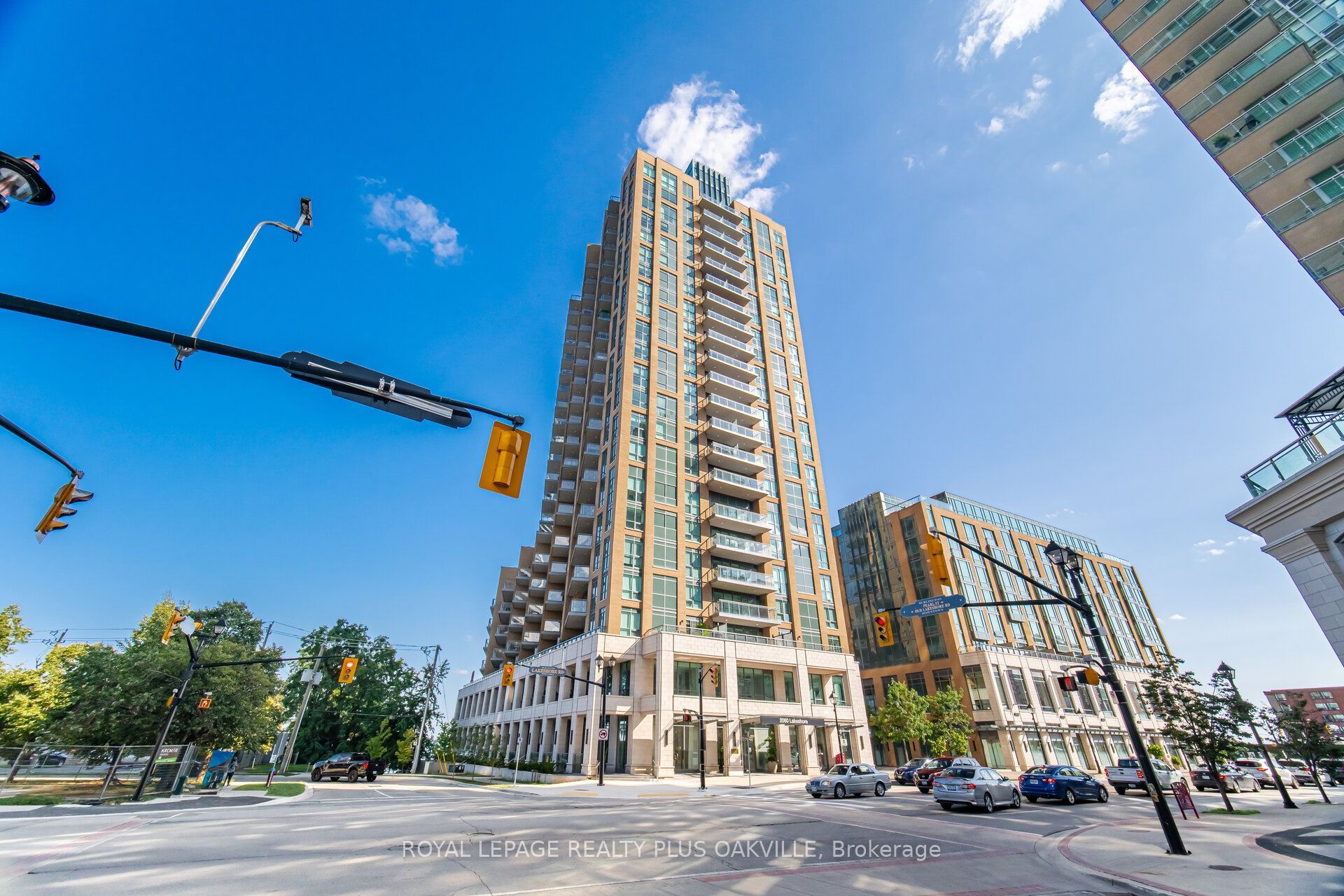 2060 Lakeshore Road 303, Burlington, ON L7R 0G2