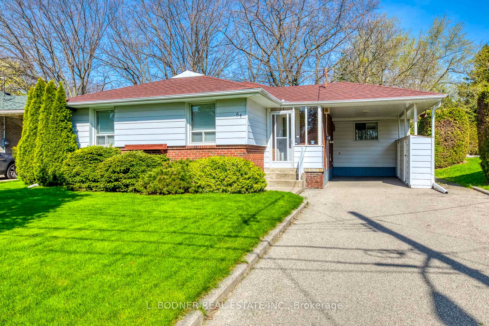 84 Ravenscrest Drive, Toronto, ON M9B 5N3 photo 2