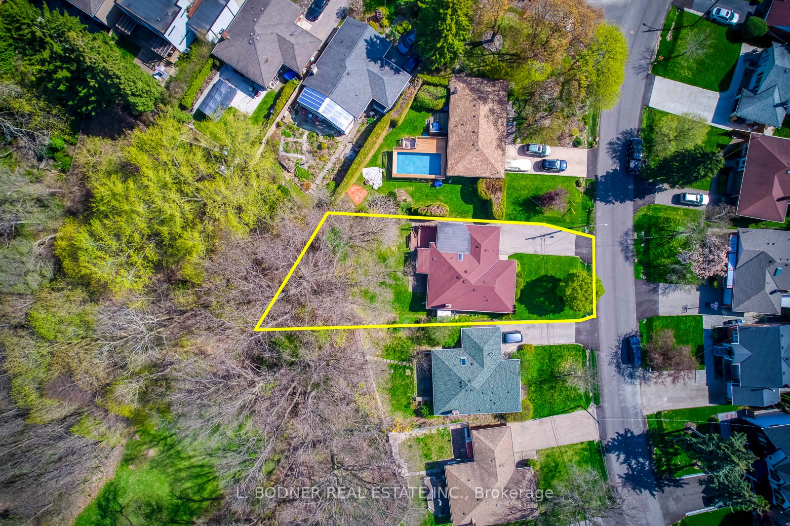 84 Ravenscrest Drive, Toronto, ON M9B 5N3 photo 5