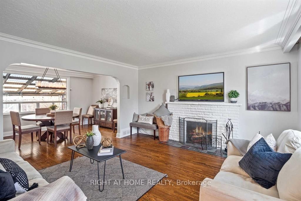 48 Jopling Avenue N, Toronto, ON M9B 4G2 photo 3