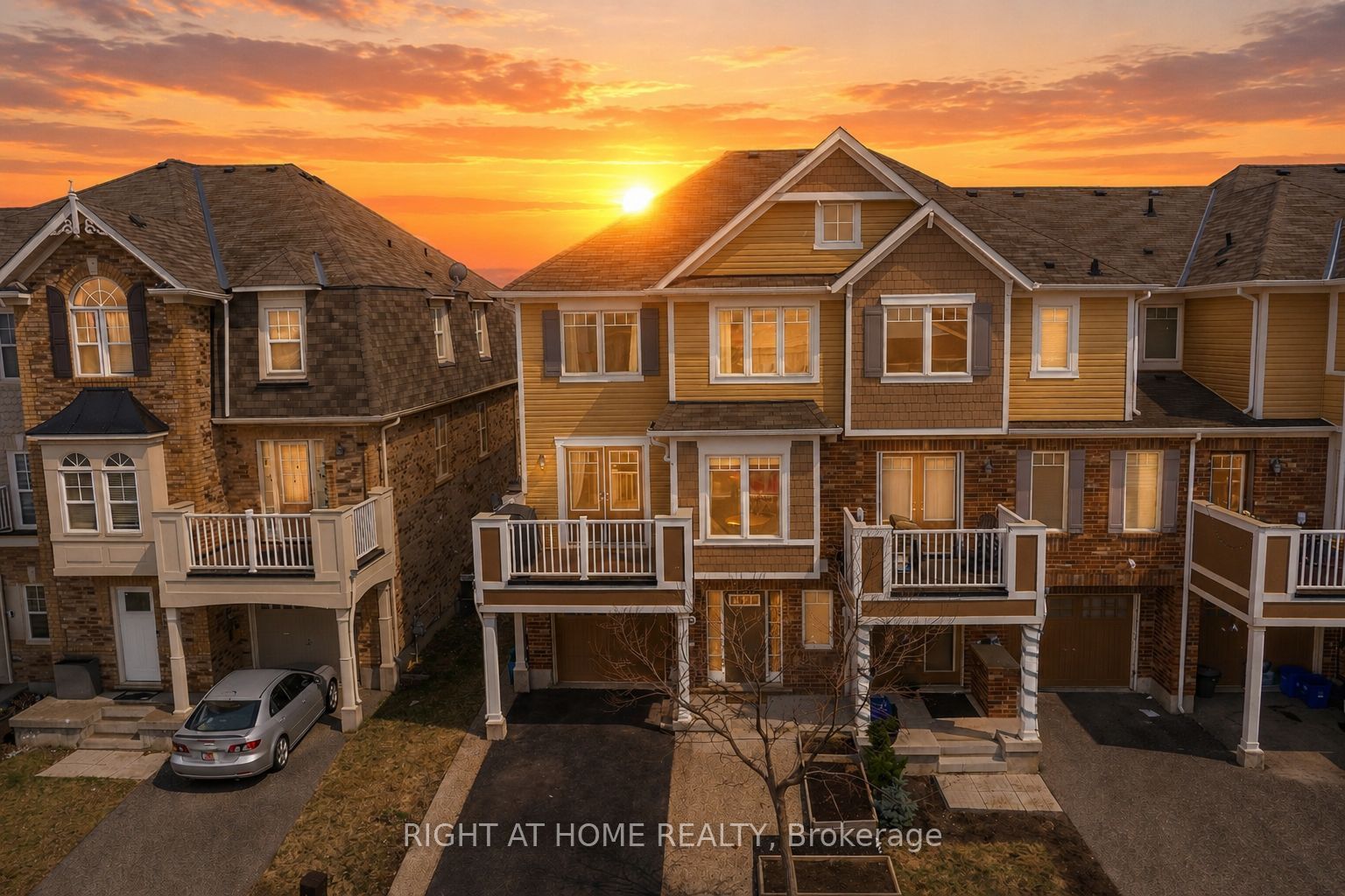 525 Cavanagh Lane, Milton, ON L9T 8G4 photo 2