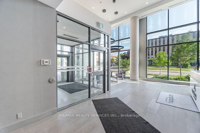 15 Lynch Street 303, Brampton, ON L6W 0C7 photo 4