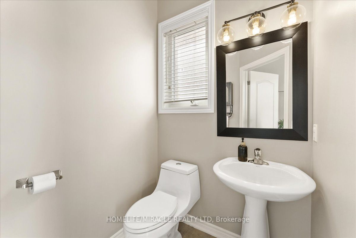 27 Kearny Avenue, Caledon, ON L7C 3N9 photo 5