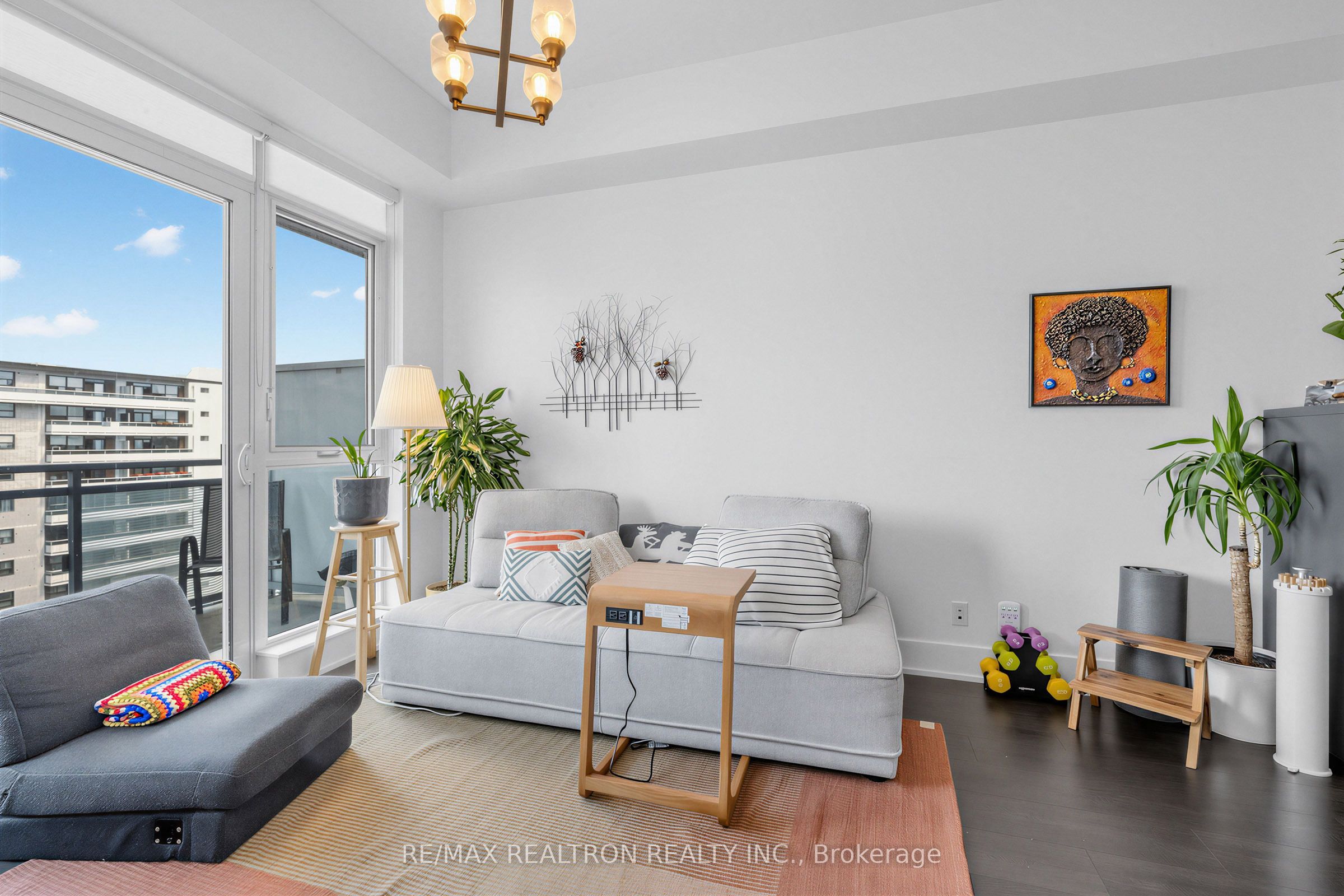 1830 Bloor Street W LPH8, Toronto, ON M6P 0A2 photo 4