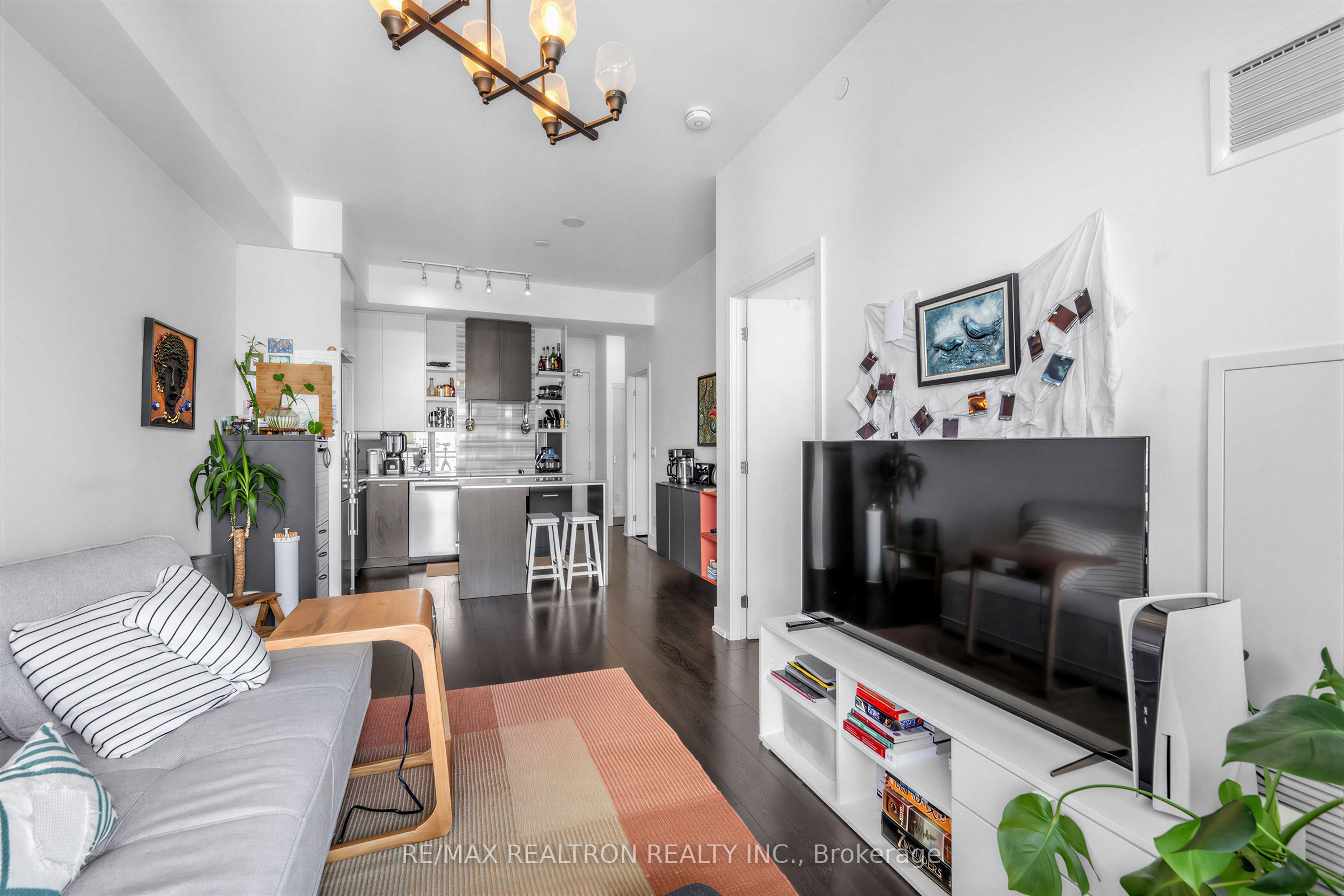 1830 Bloor Street W LPH8, Toronto, ON M6P 0A2 photo 5