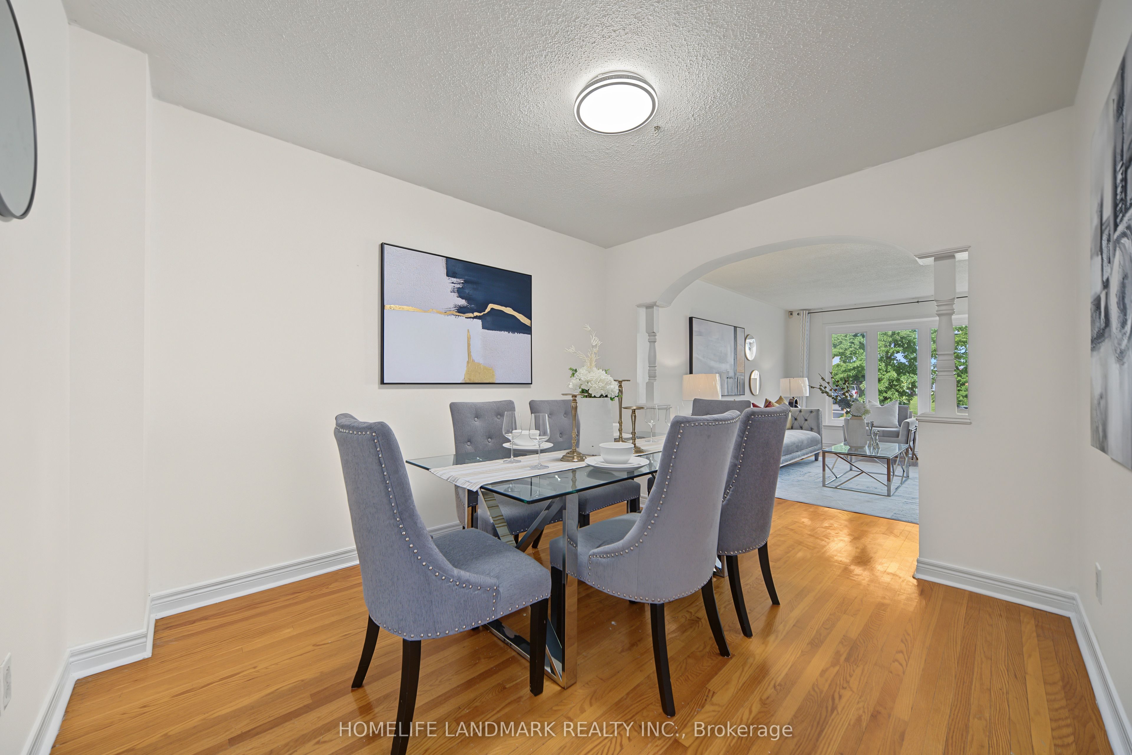 3314 Queen Frederica Drive, Mississauga, ON L4Y 3B2 photo 5
