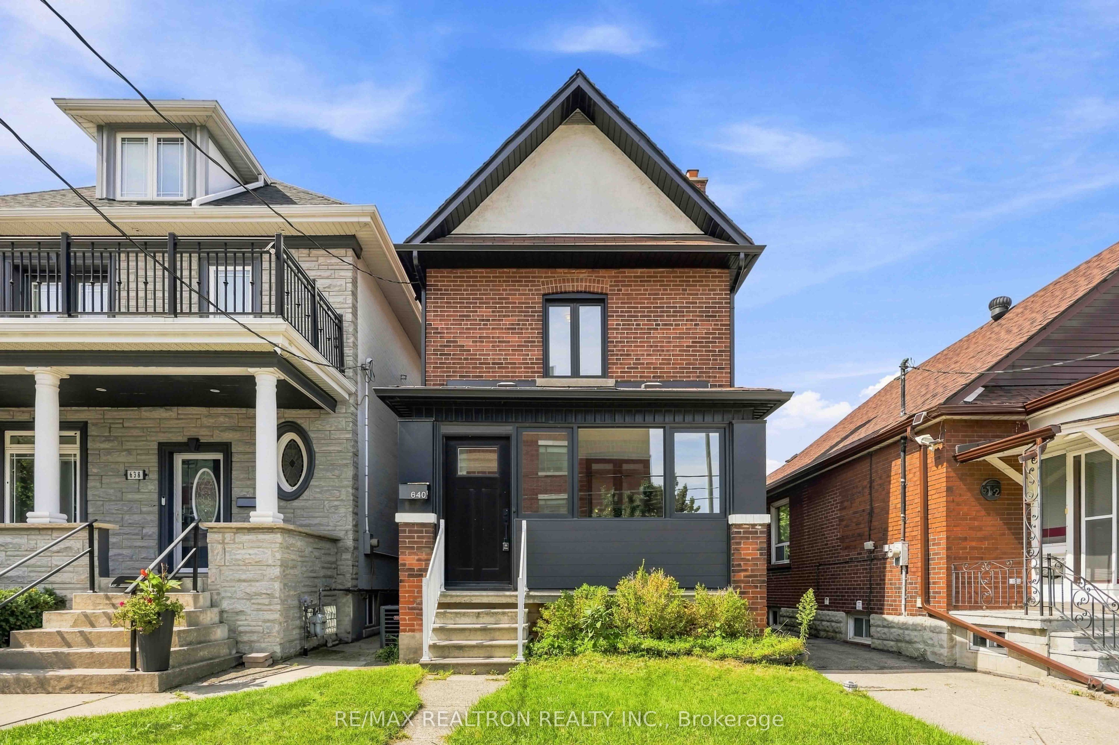 640 Runnymede Road, Toronto, ON M6S 3A2