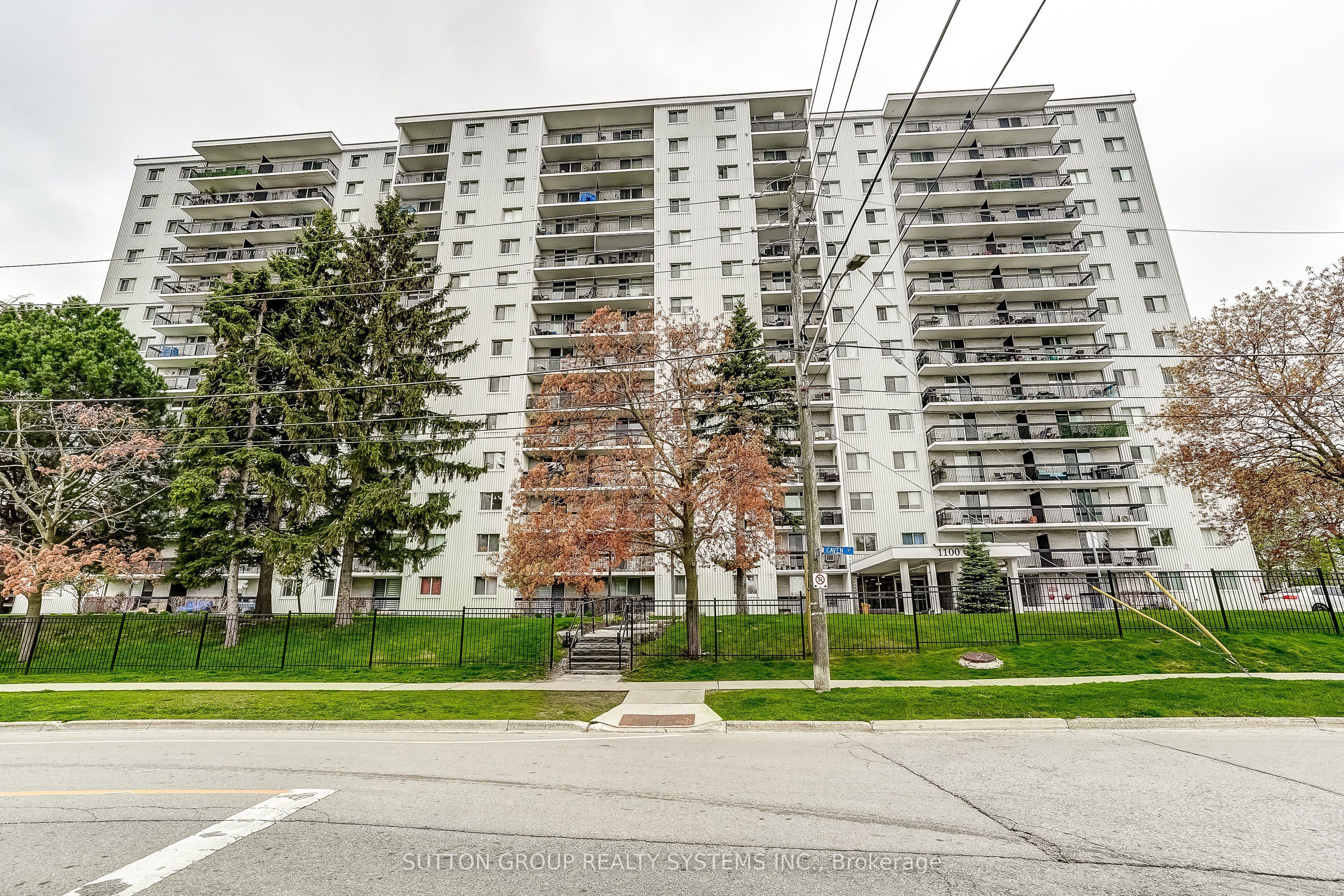1100 Caven Street 1211, Mississauga, ON L5G 4N3