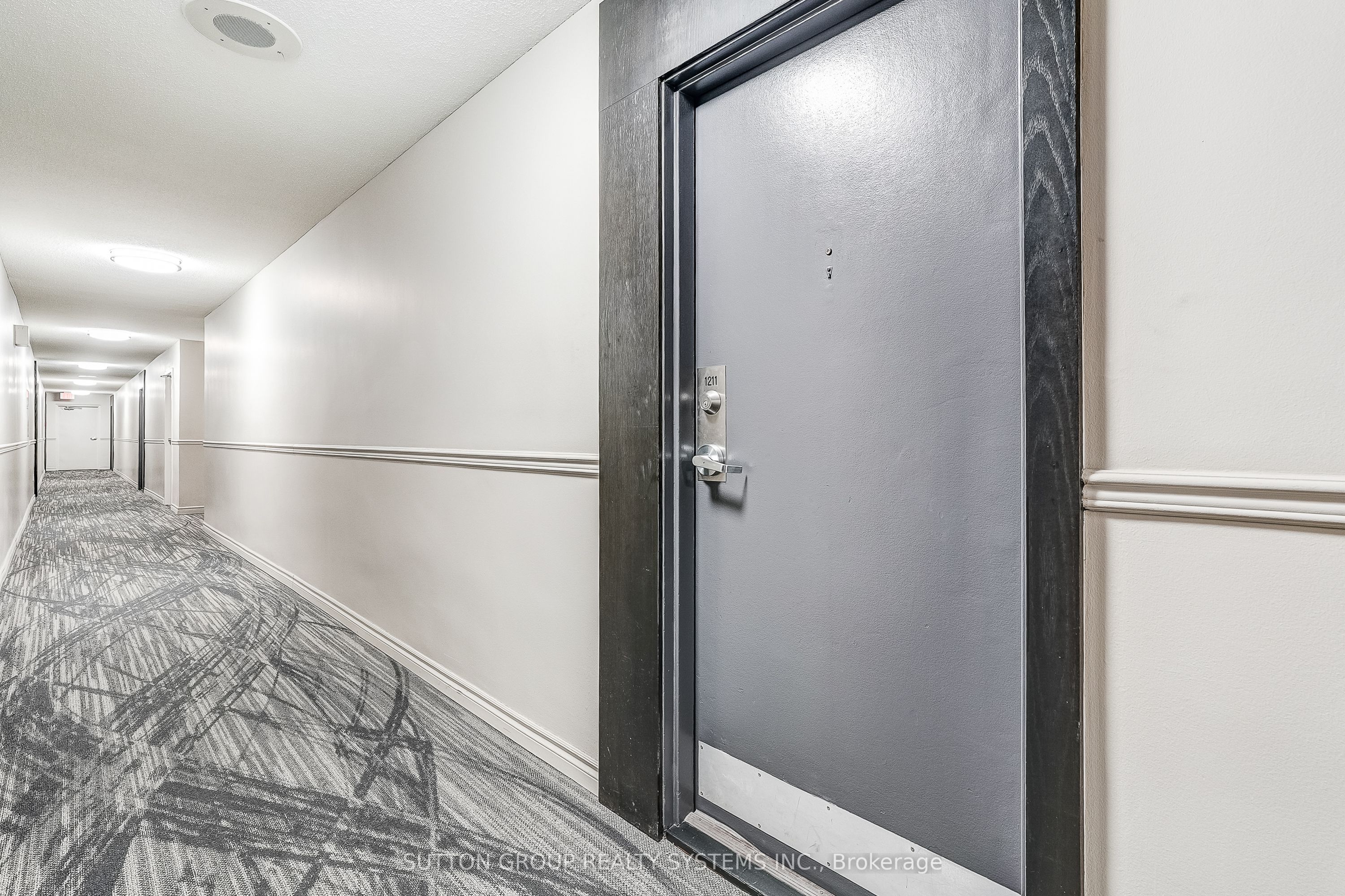 1100 Caven Street 1211, Mississauga, ON L5G 4N3 photo 5