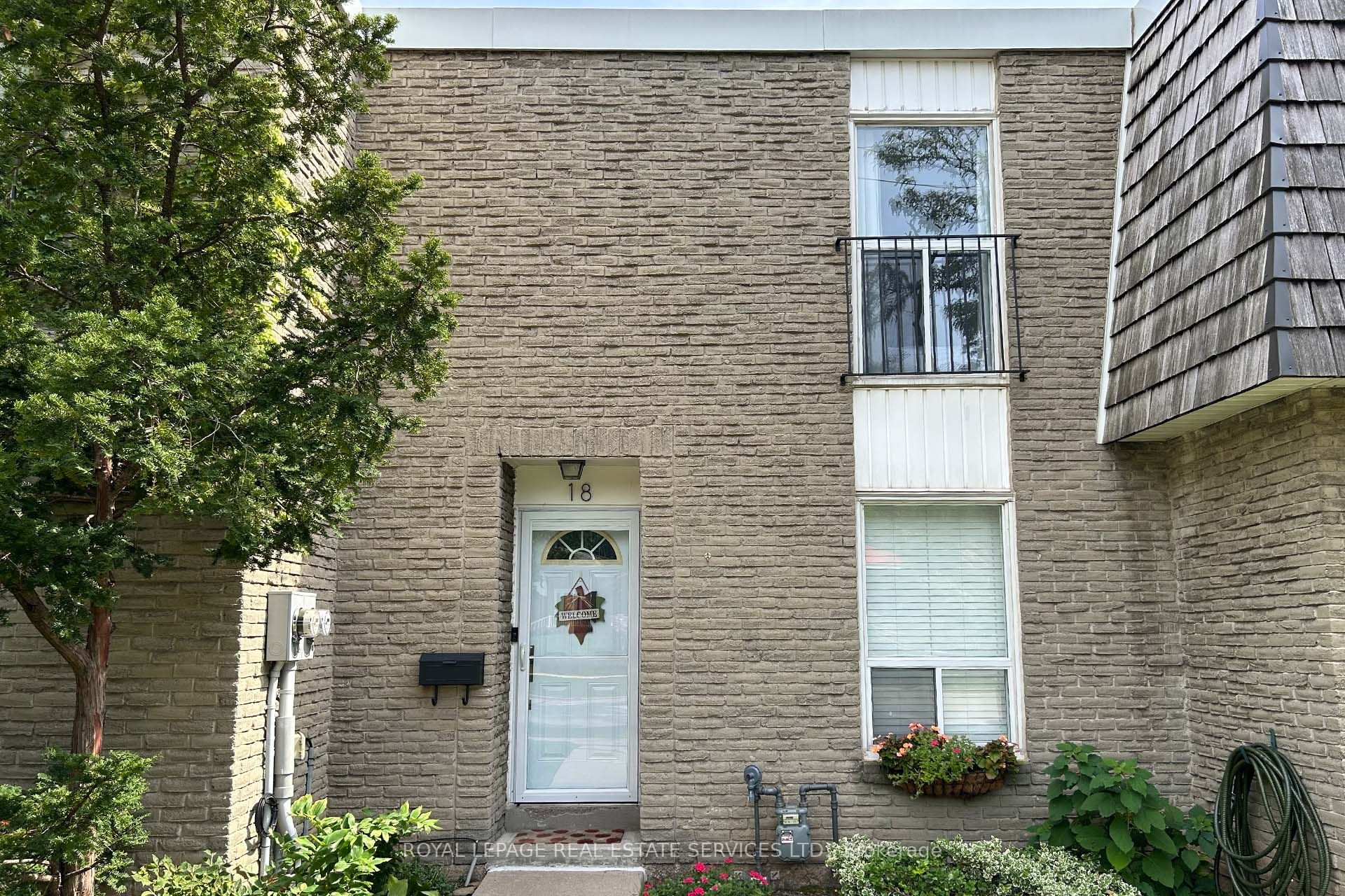 71 Old Burnhamthorpe Road 18, Toronto, ON M9C 3J6 photo 2