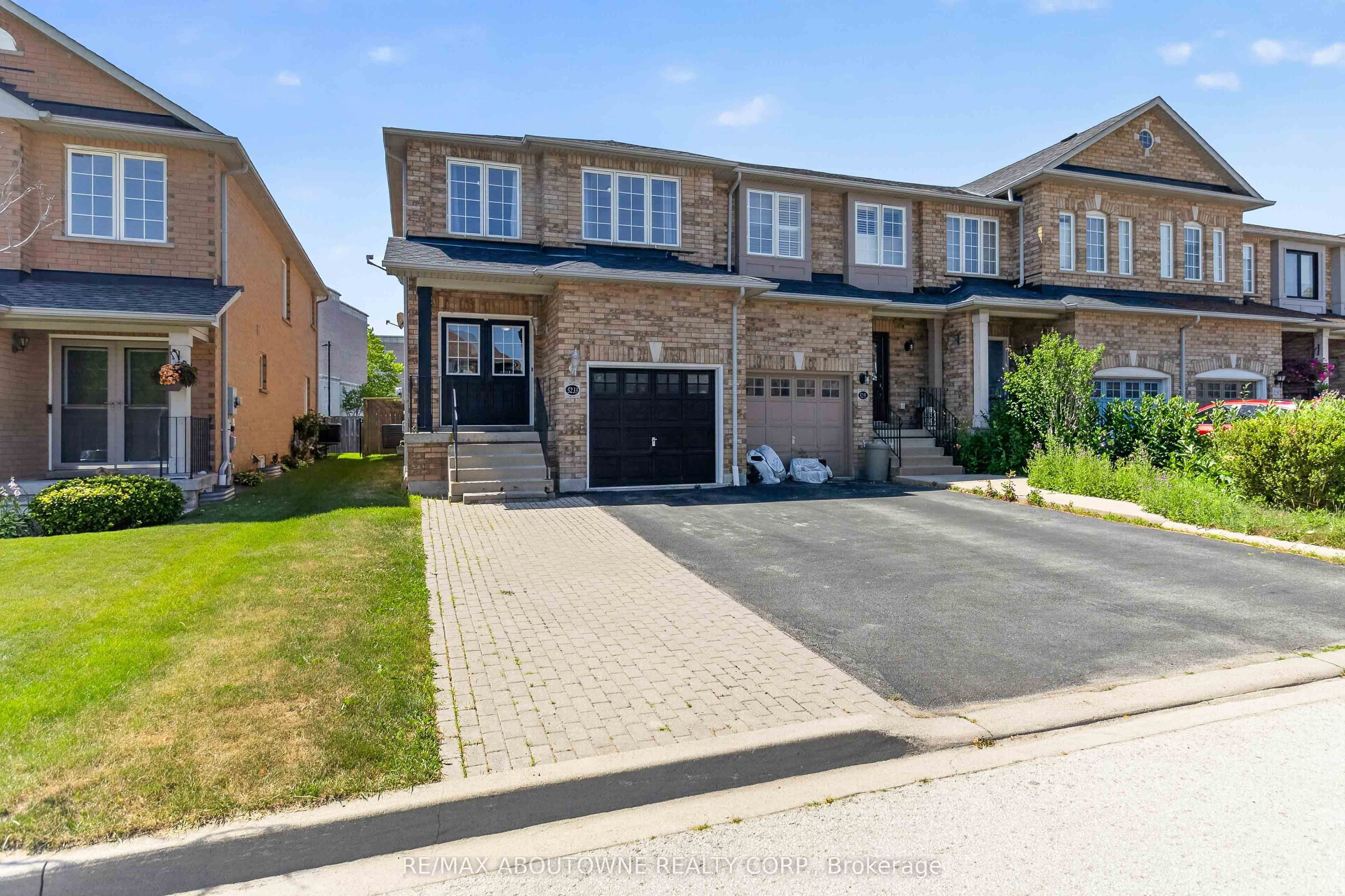 5233 Thornburn Drive, Burlington, ON L7L 6R3 photo 2