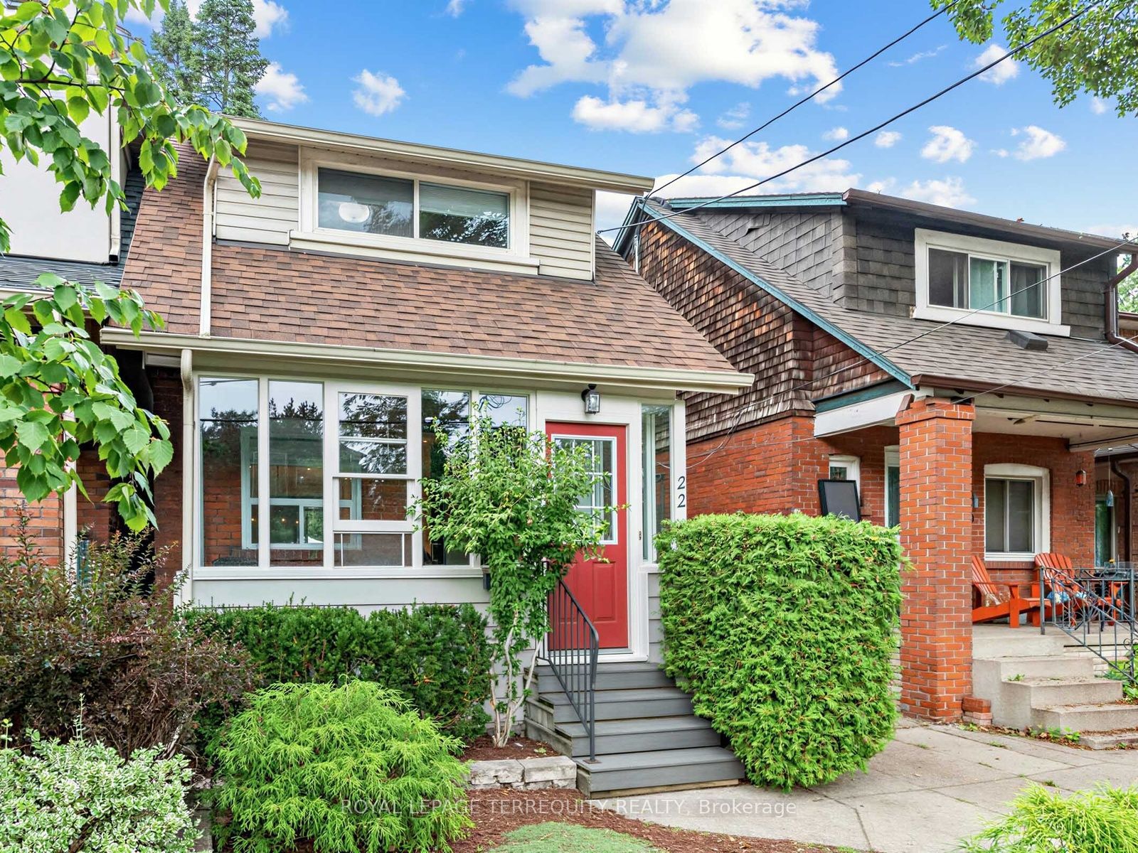 22 Montye Avenue, Toronto, ON M6S 2G9 photo 2
