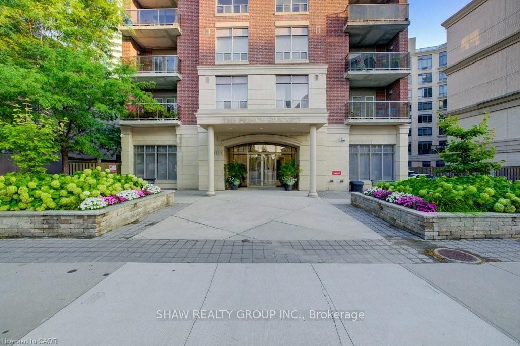 4196 Dundas Street 309, Toronto, ON M8X 0A3 photo 3