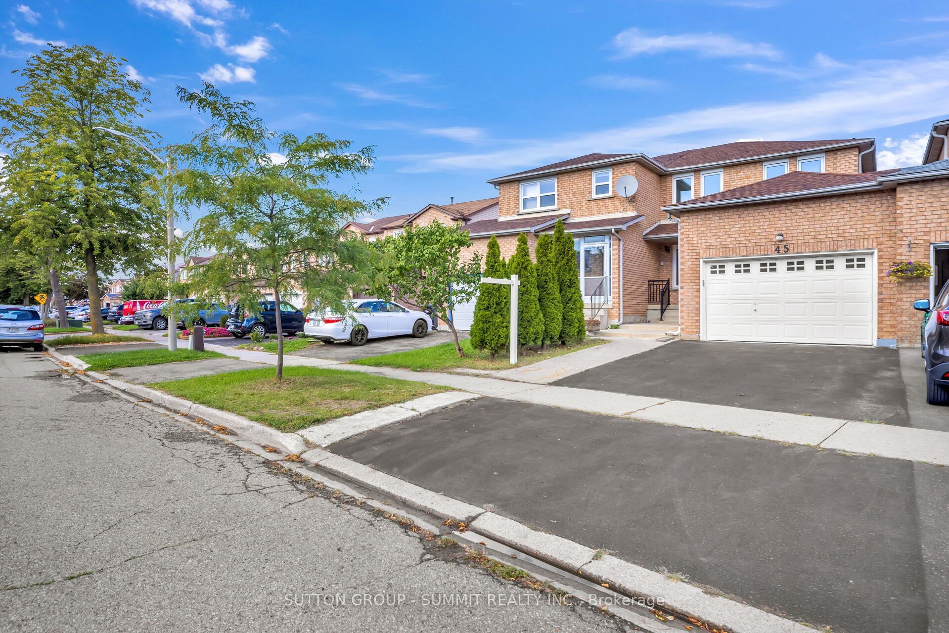 45 Cutters Crescent, Brampton, ON L6Y 4M2 photo 3