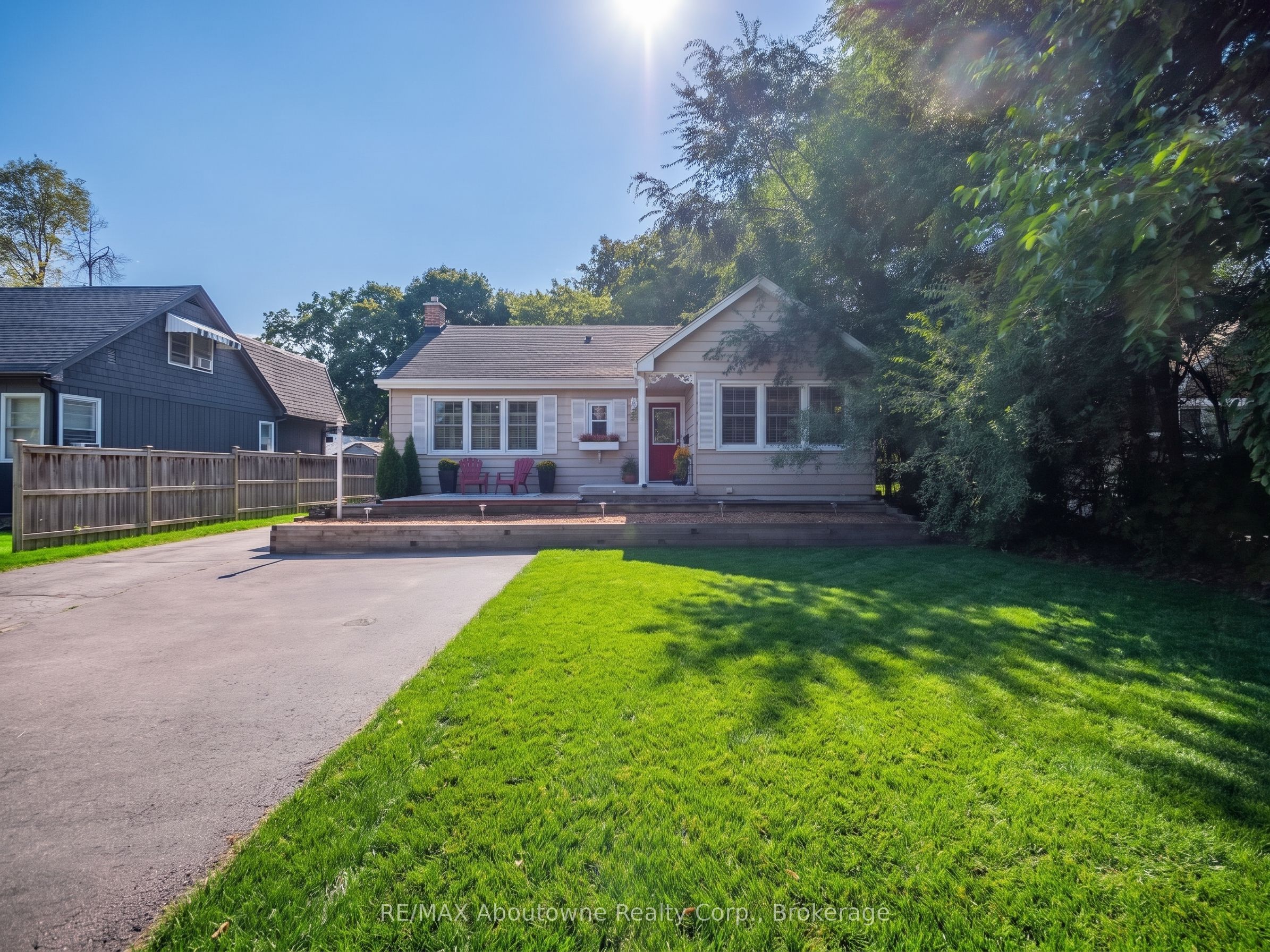 938 King Road, Burlington, ON L7T 3L3 photo 4