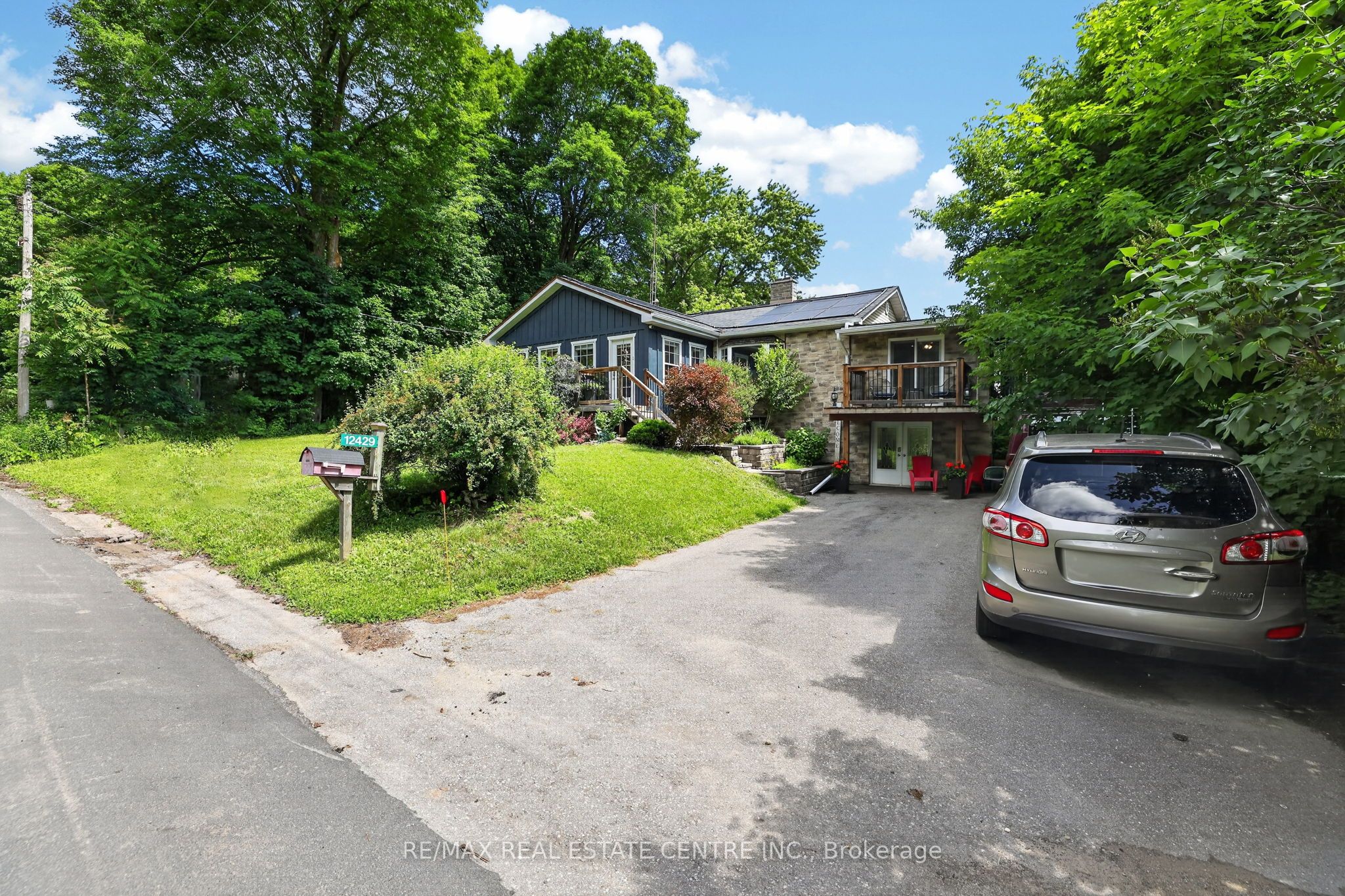 12429 Wolseley Street, Halton Hills, ON L0P 1H0 photo 3