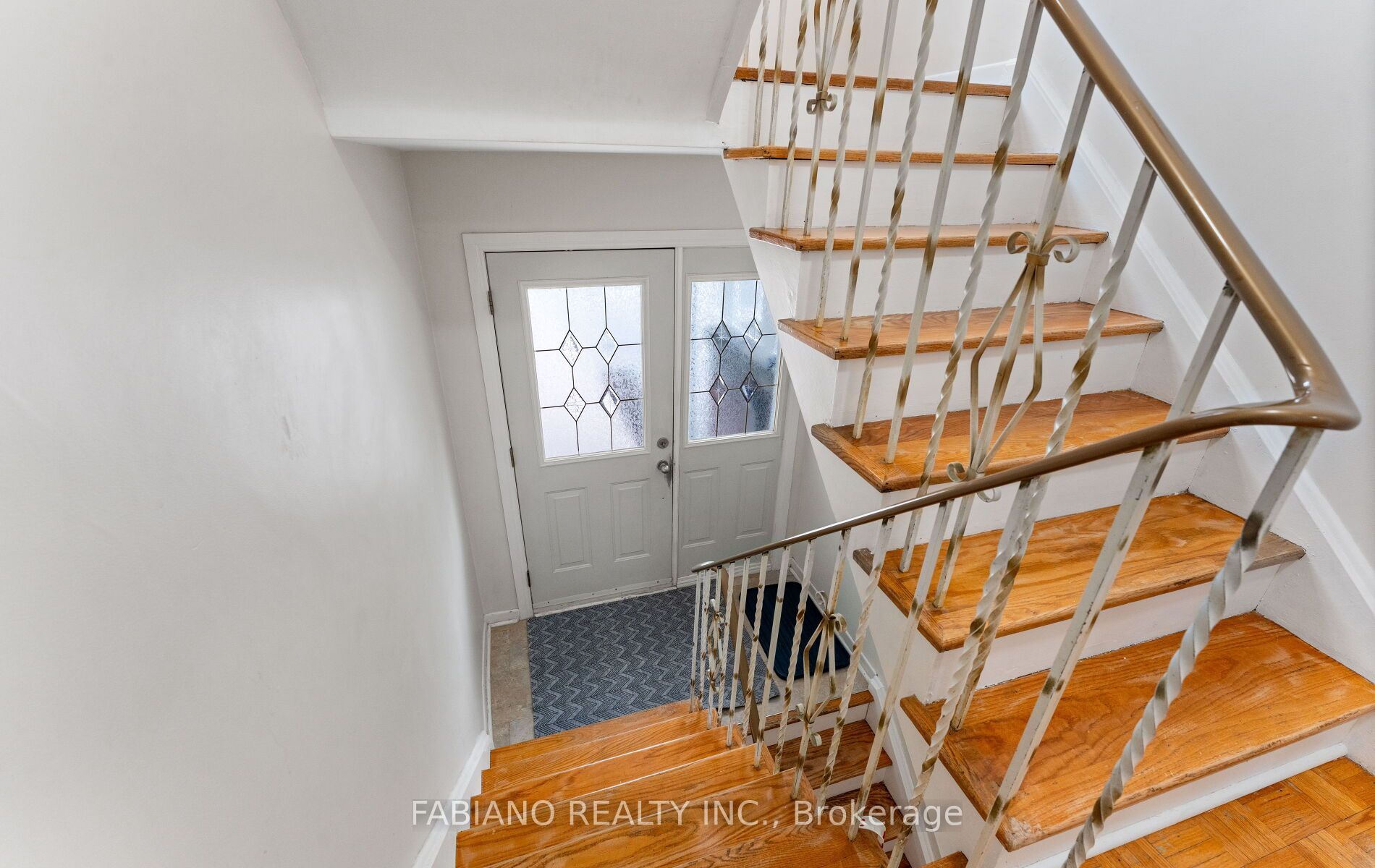 549 Gladstone Avenue, Toronto, ON M6H 3J3 photo 3