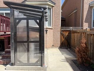 12 Kimborough Hollow Basement, Brampton, ON L6Y 0Z5 photo 2