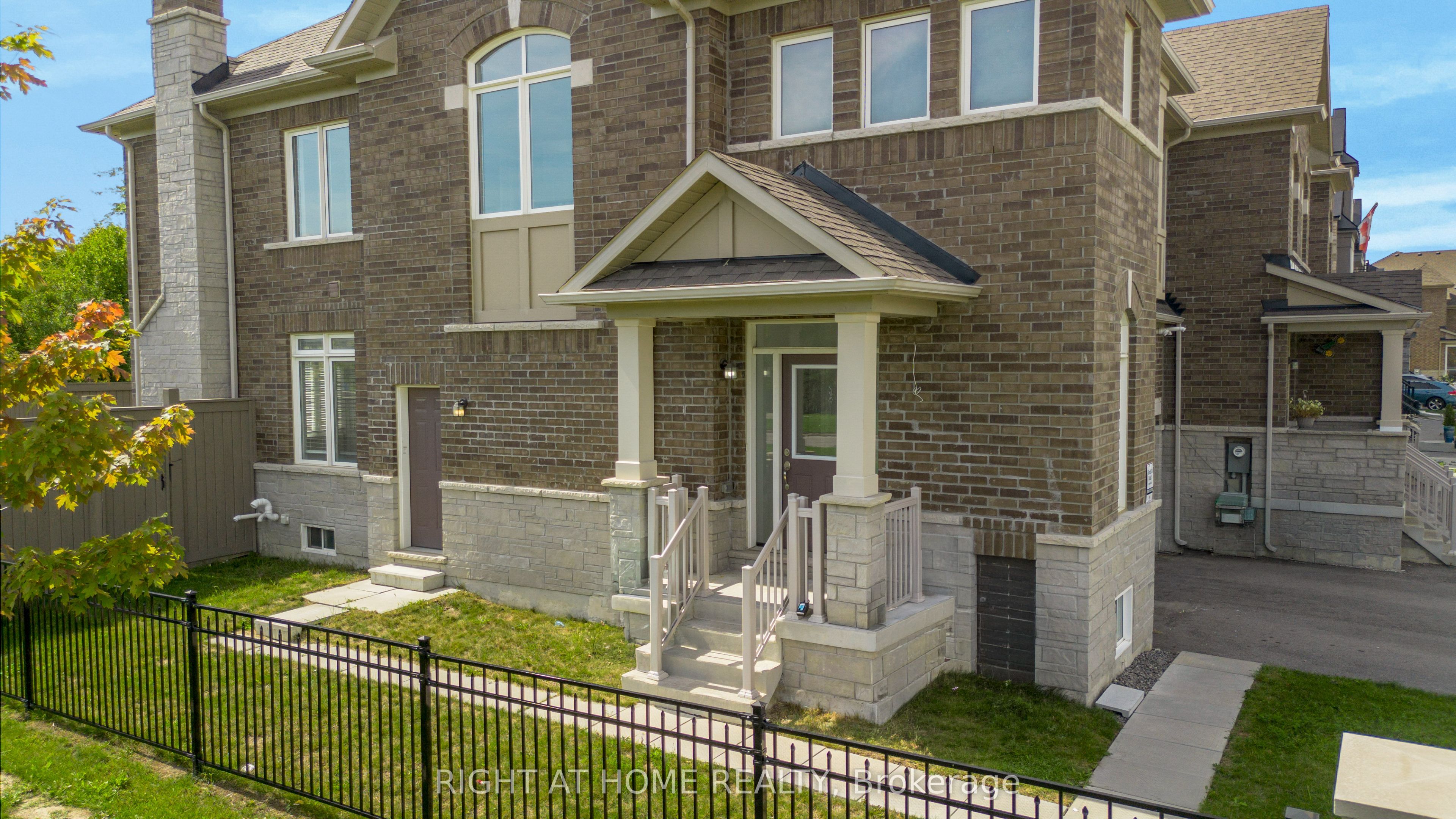 6 Savino Drive, Brampton, ON L6Z 0J5 photo 4