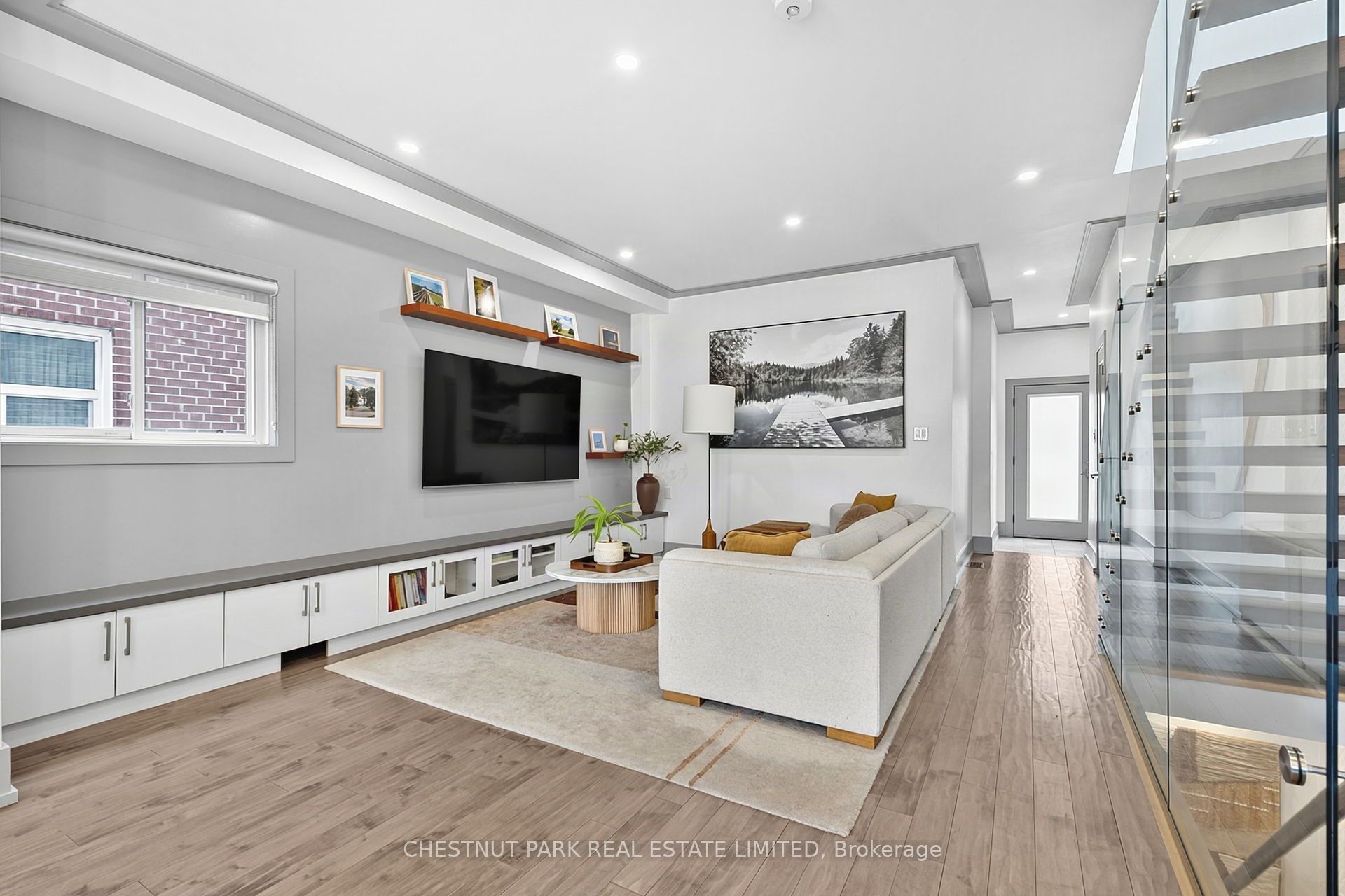 15 Nineteeth Street, Toronto, ON M8V 3L4 photo 5