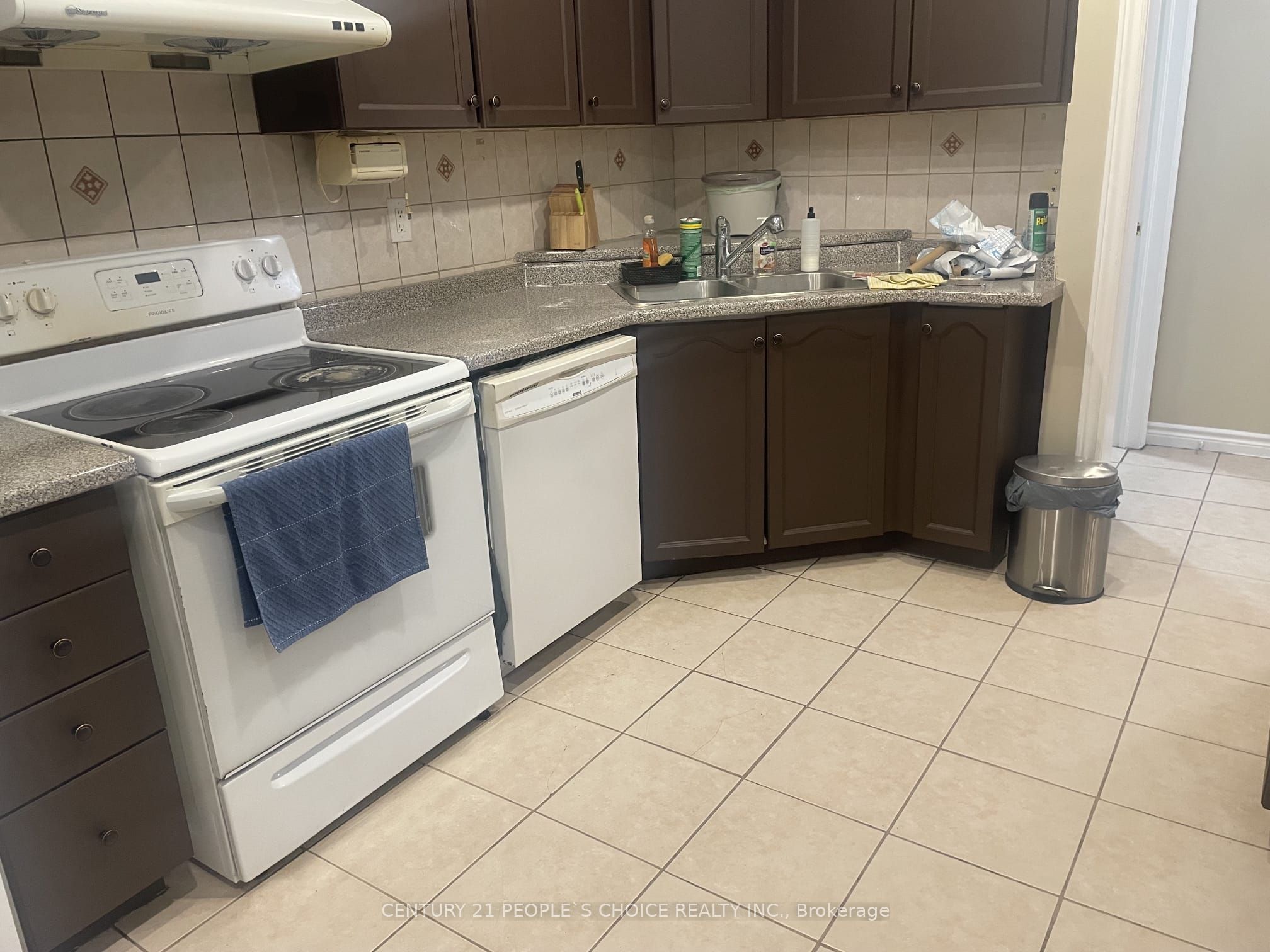 113 Desert Sand Drive, Brampton, ON L6R 1V7 photo 4