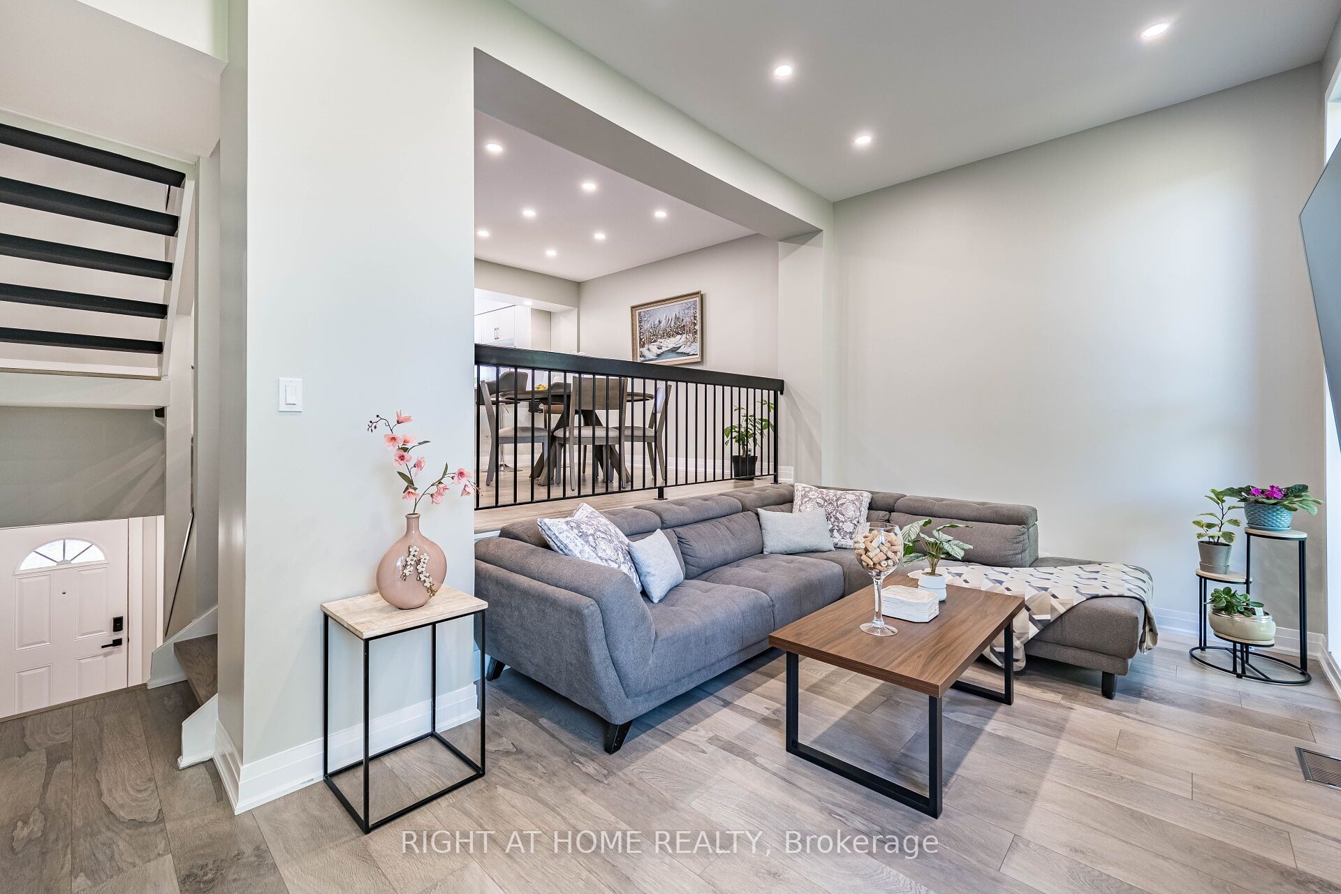 24 Reid Drive 8, Mississauga, ON L5M 2A6 photo 5