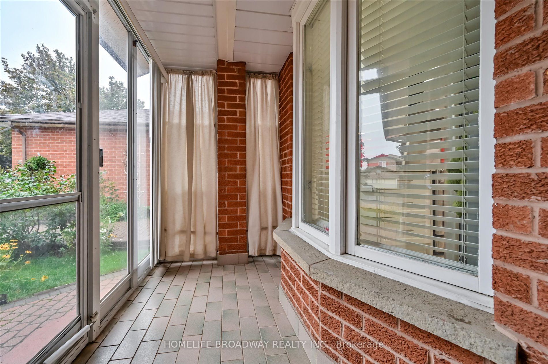 5532 Bourget Drive, Mississauga, ON L5R 3A4 photo 4