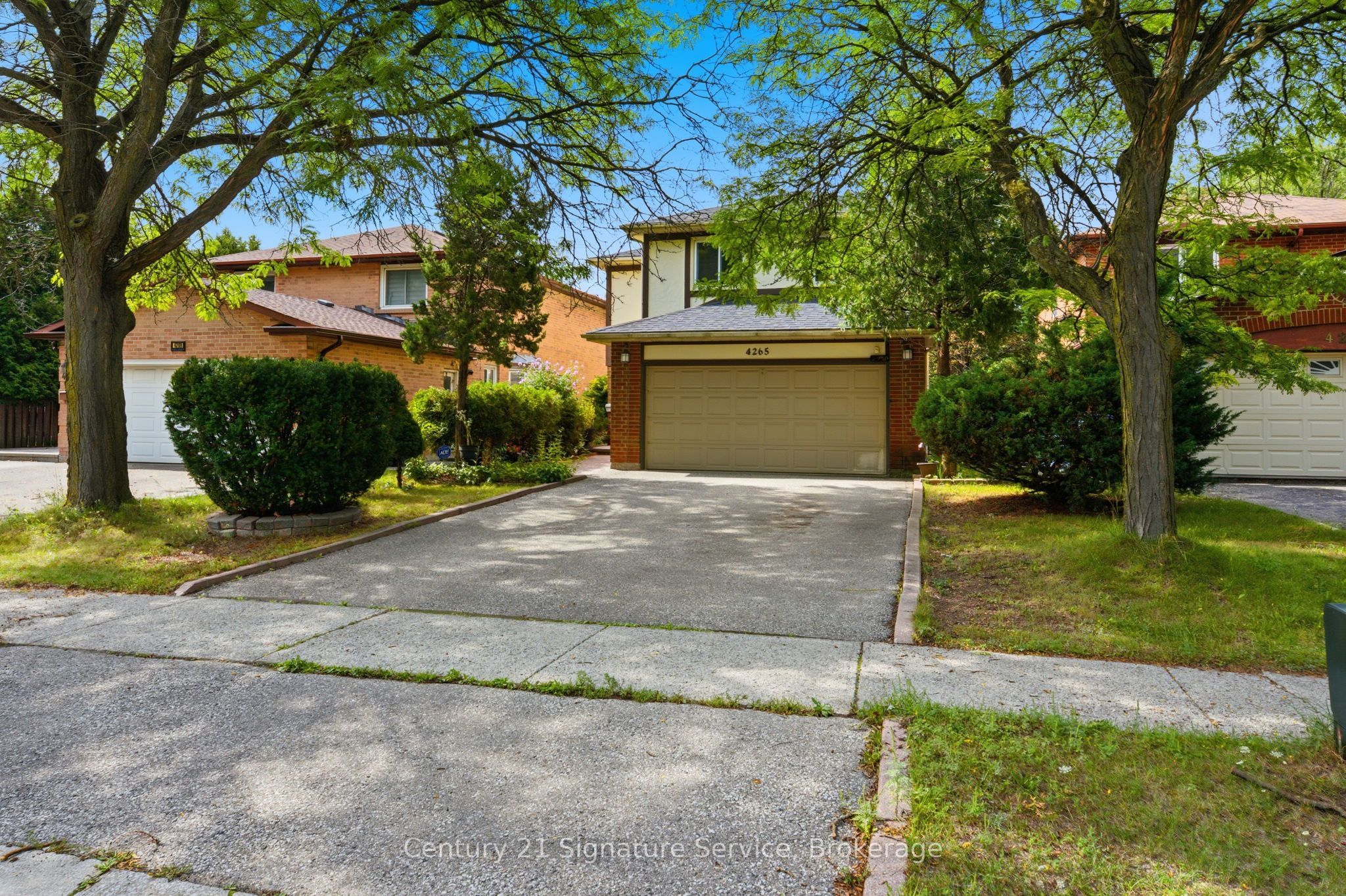 4265 Tea Garden Circle, Mississauga, ON L5B 2Z1 photo 2