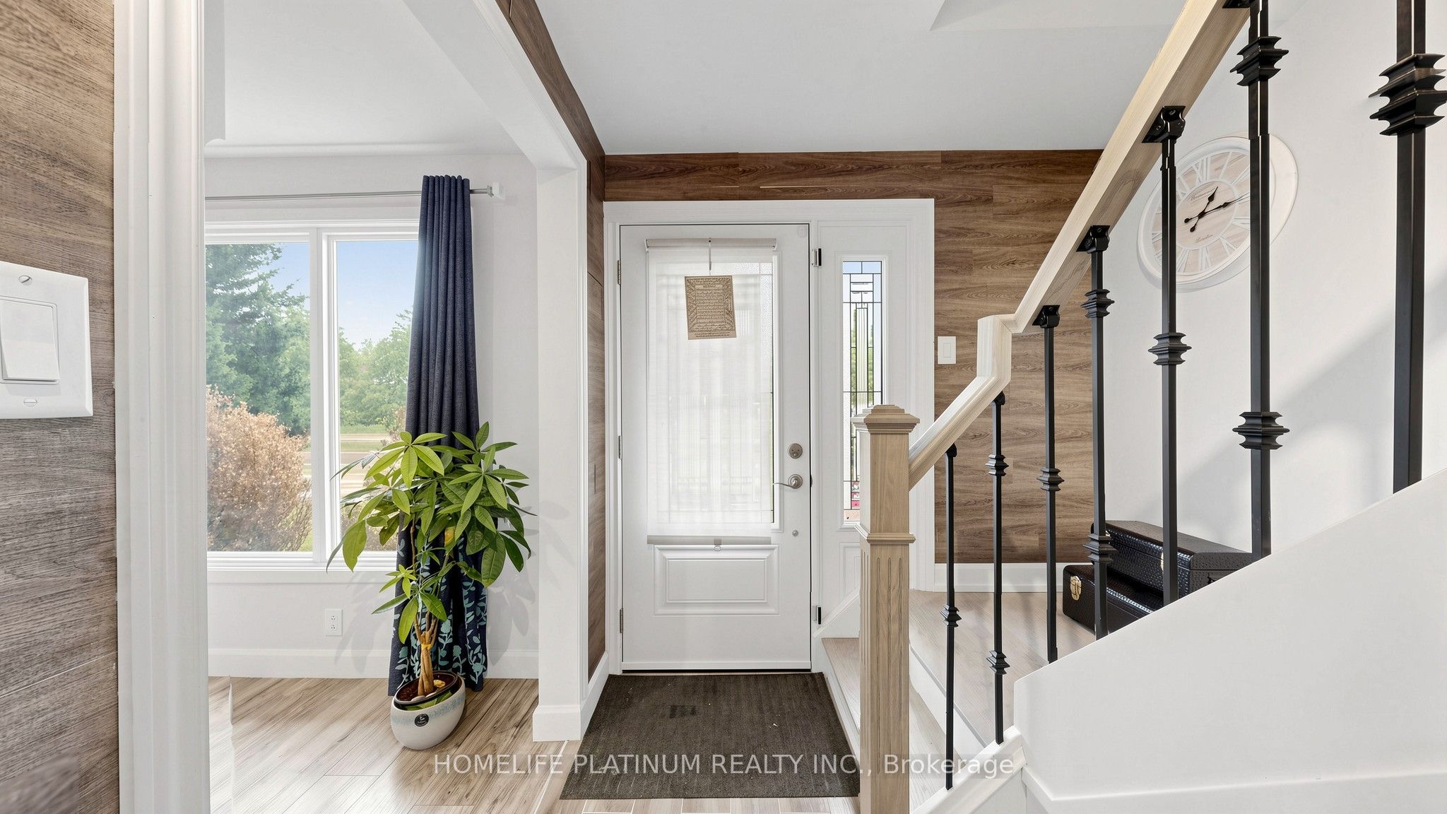 206 Mcmurchy Avenue S, Brampton, ON L6Y 1Z3 photo 5