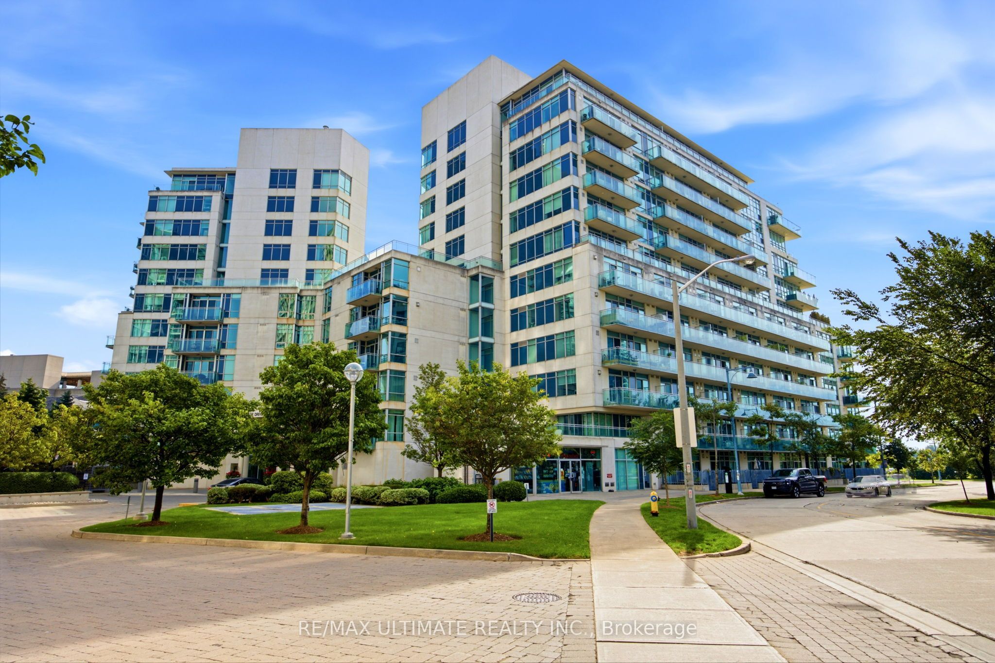 5 Marine Parade Drive 1113, Toronto, ON M8V 4B4
