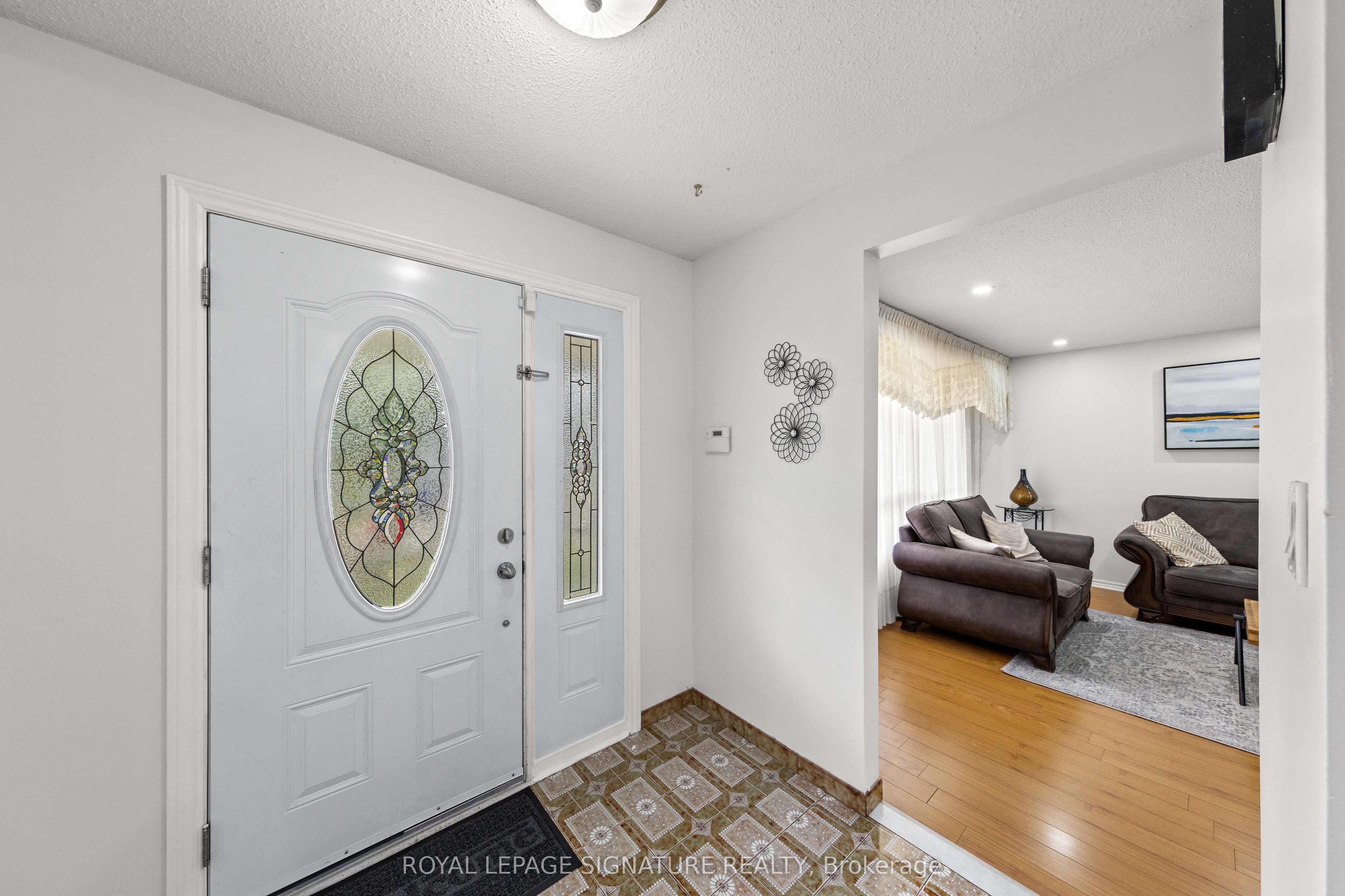 112 Kingswood Drive, Brampton, ON L6V 2W3 photo 4