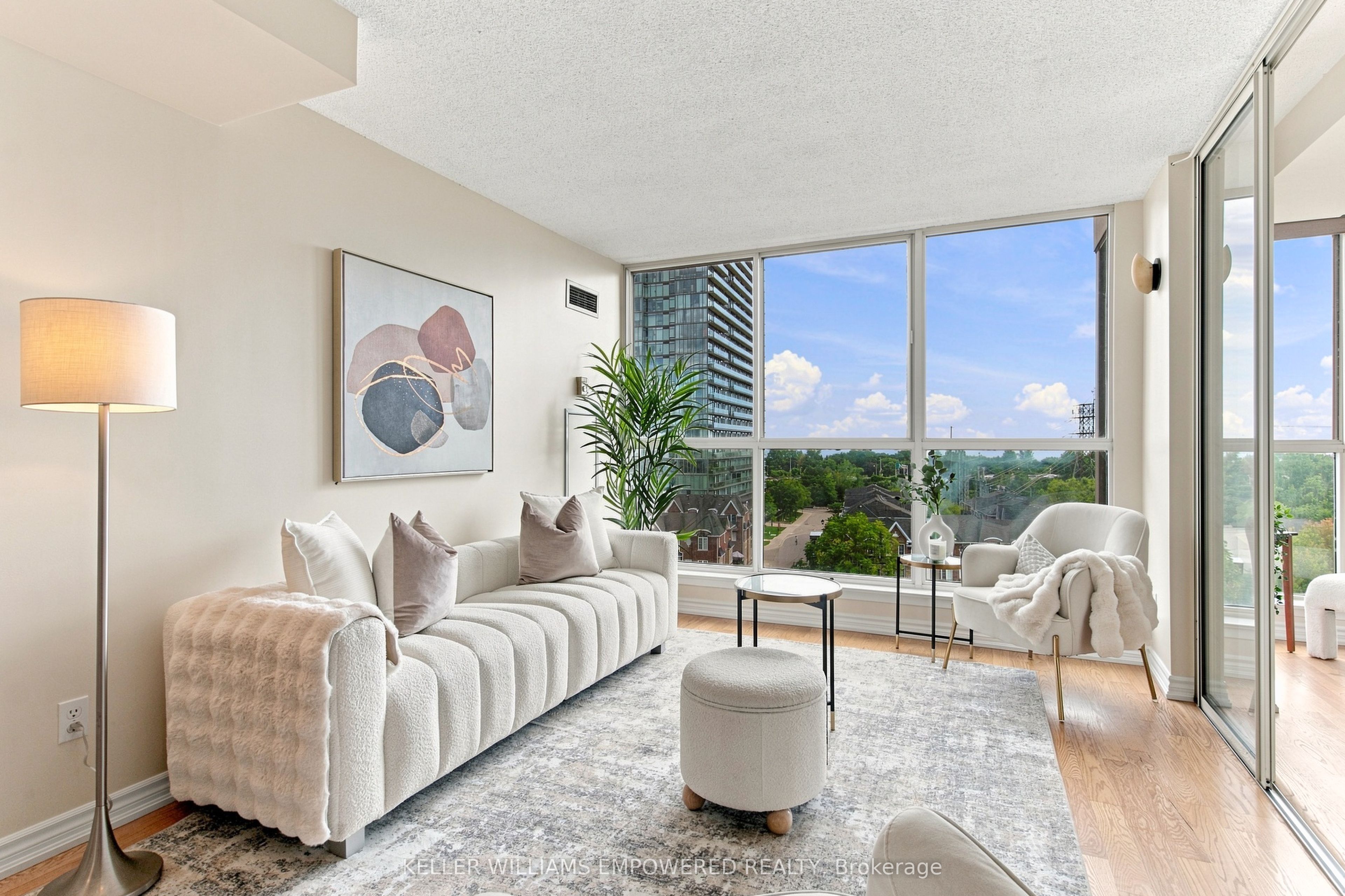 22 Southport Street 838, Toronto, ON M6S 4Y9 photo 5