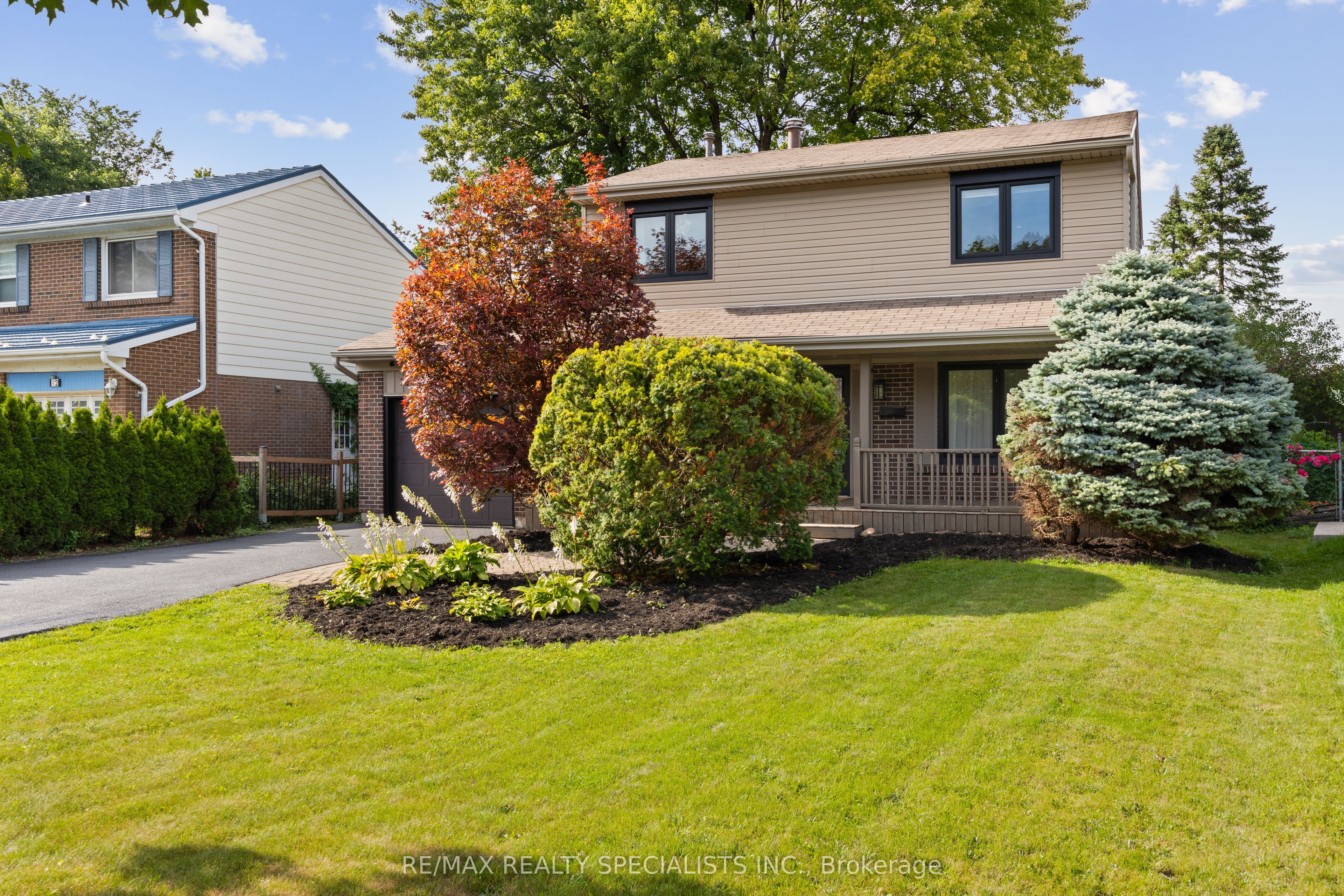 10 Lorraine Crescent, Brampton, ON L6S 2R7 photo 3