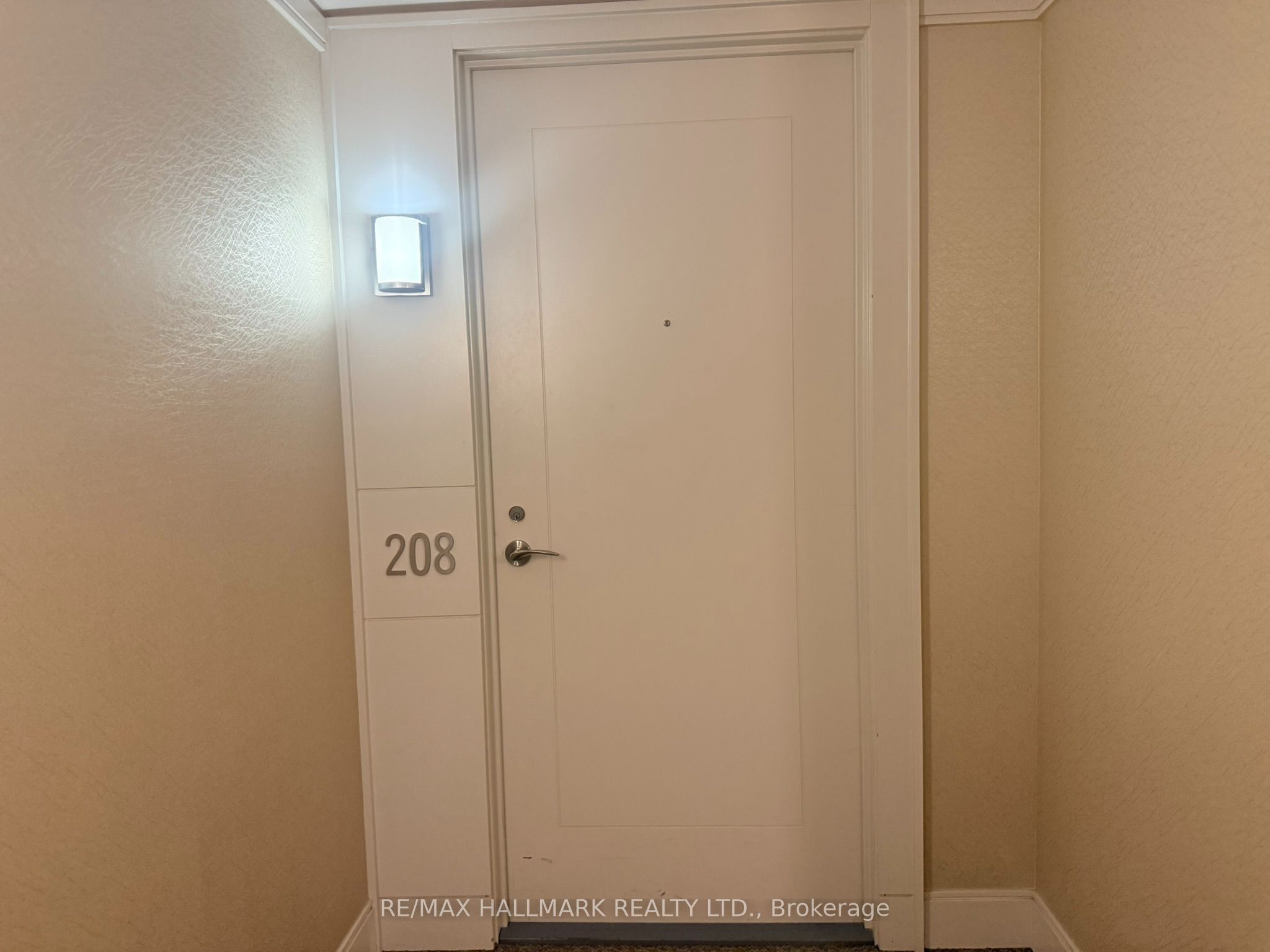 3091 Dufferin Street 208, Toronto, ON M6A 0C4 photo 2