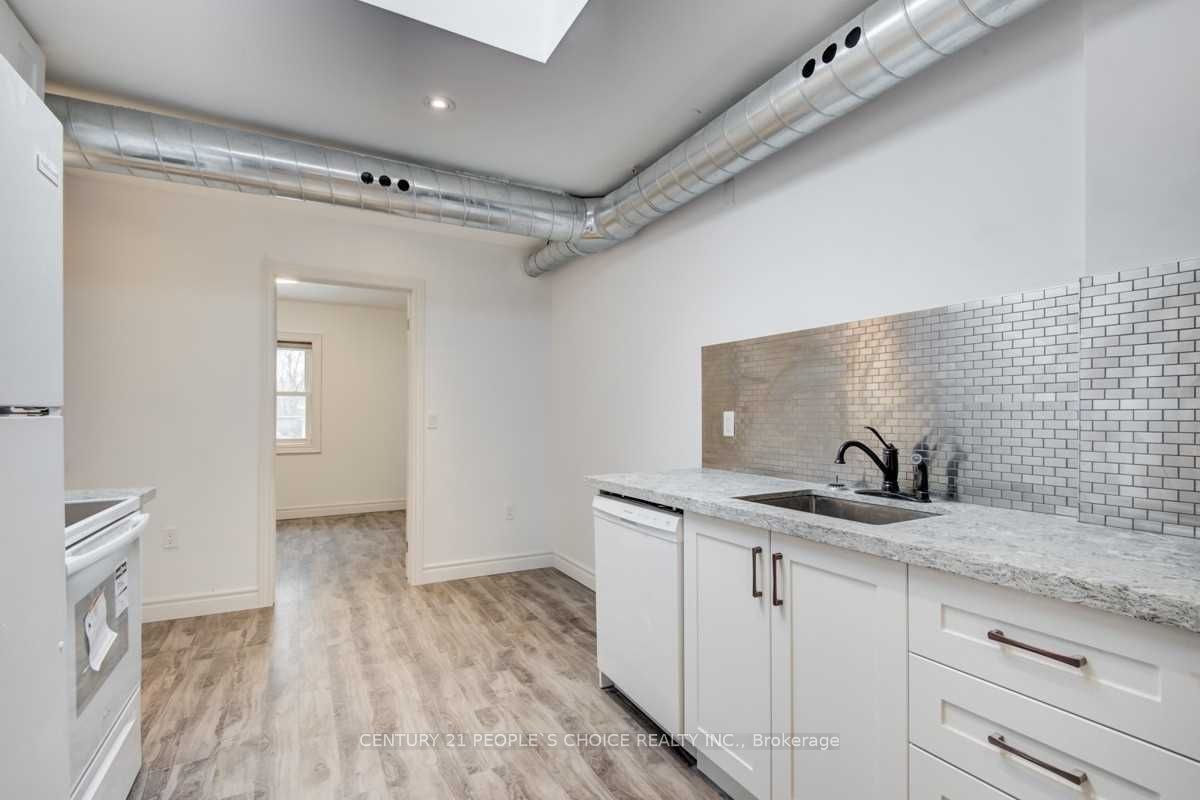 1514 Queen Street W 2, Toronto, ON M6R 1A6 photo 3