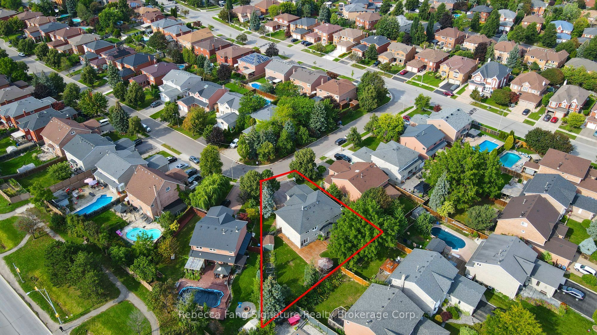 10 Settler Court, Brampton, ON L6Z 4L8 photo 3