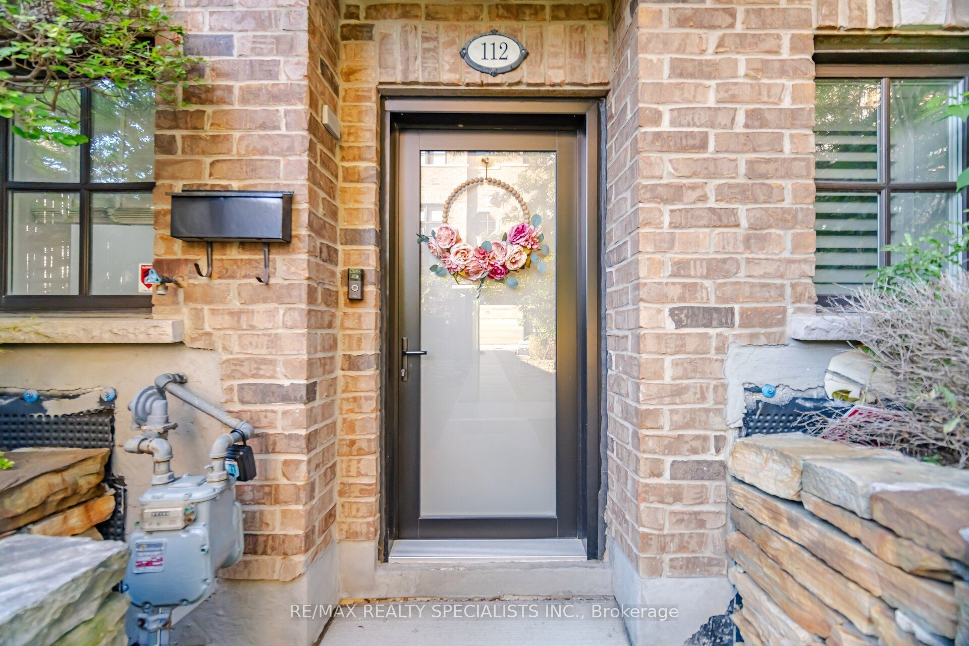 1812 Burnhamthorpe Road E 112, Mississauga, ON L4X 0A3 photo 4