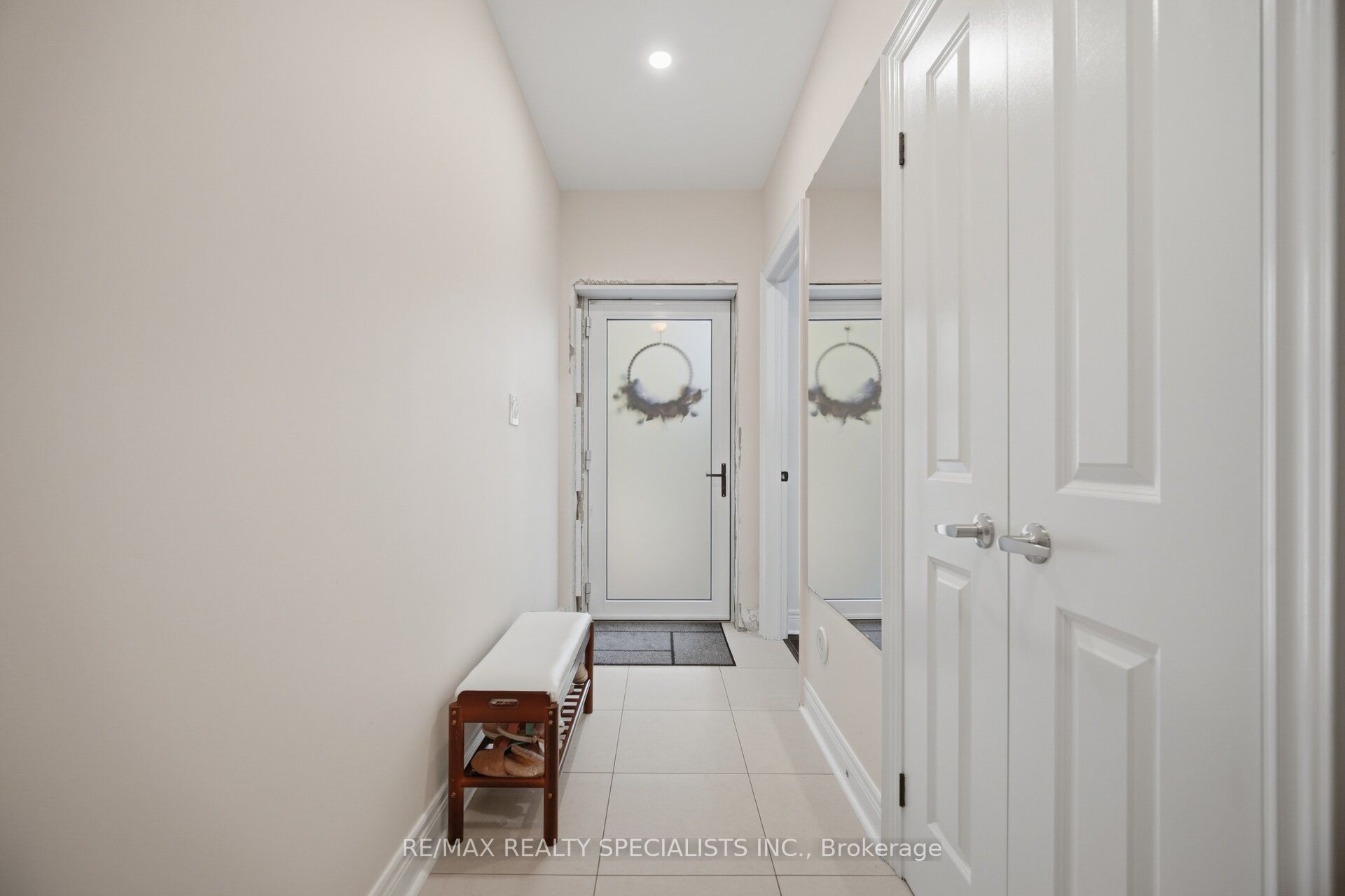 1812 Burnhamthorpe Road E 112, Mississauga, ON L4X 0A3 photo 5